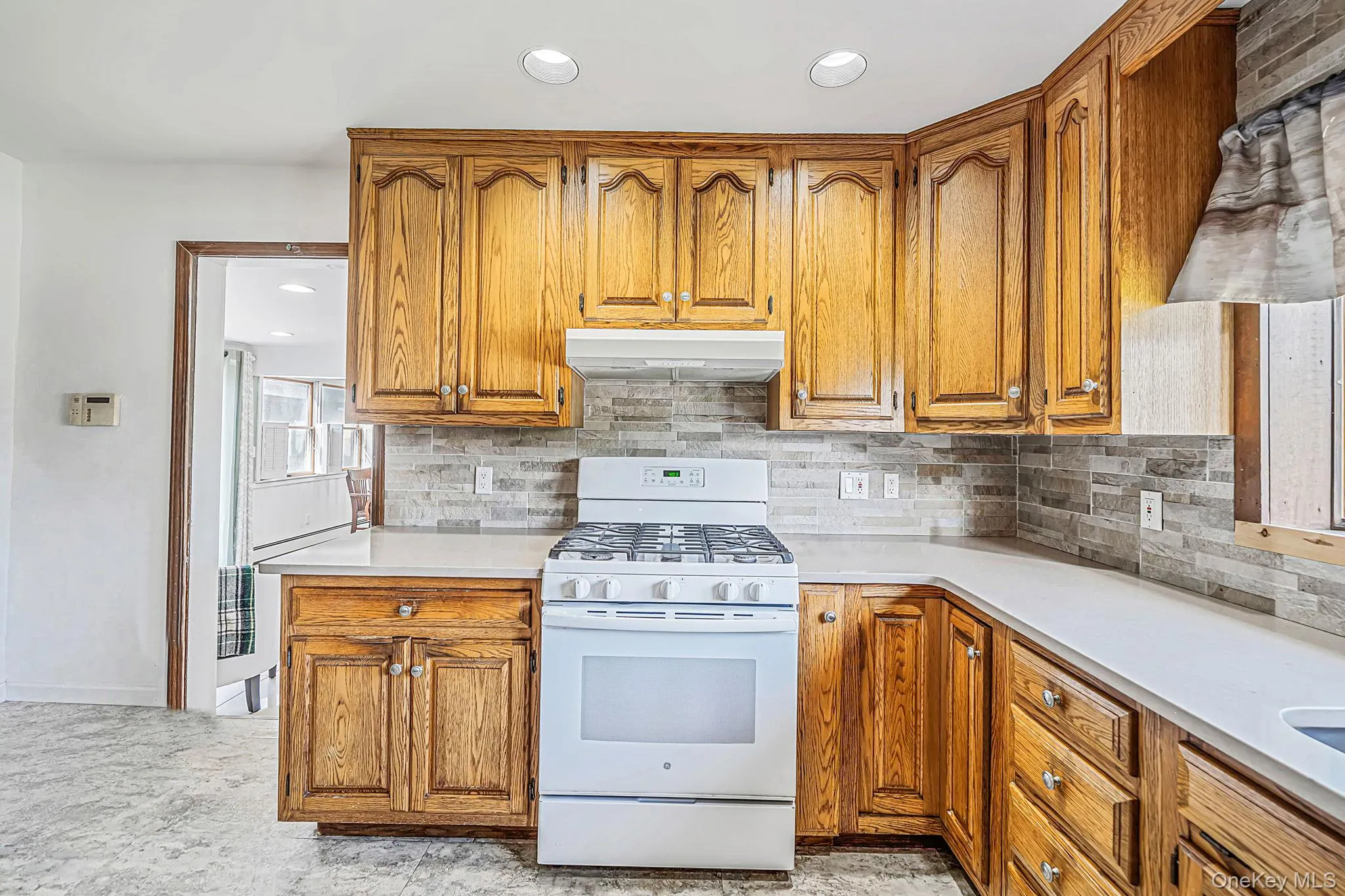 49 Seafield Lane, Islip, NY, 4 Bedrooms Bedrooms, 9 Rooms Rooms,2 BathroomsBathrooms,Residential,For Rent,Seafield,0,1046542 49 Seafield Lane, Islip, NY, 4 Bedrooms Bedrooms, 9 Rooms Rooms,2 BathroomsBathrooms,Residential,For Rent,Seafield,0,1046542