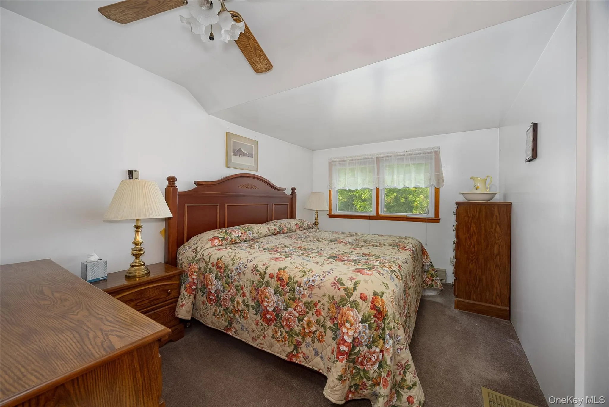 Primary bedroom. Primary bedroom.