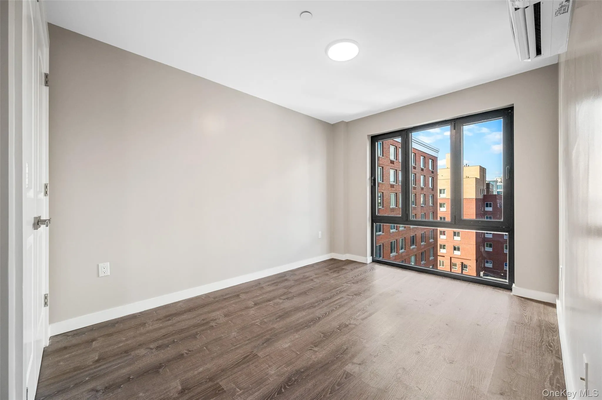 43-34 53rd Street, New York, NY, 1 Bedroom Bedrooms, 3 Rooms Rooms,1 BathroomBathrooms,Residential Lease,For Rent,53rd Street,0,1046545 43-34 53rd Street, New York, NY, 1 Bedroom Bedrooms, 3 Rooms Rooms,1 BathroomBathrooms,Residential Lease,For Rent,53rd Street,0,1046545