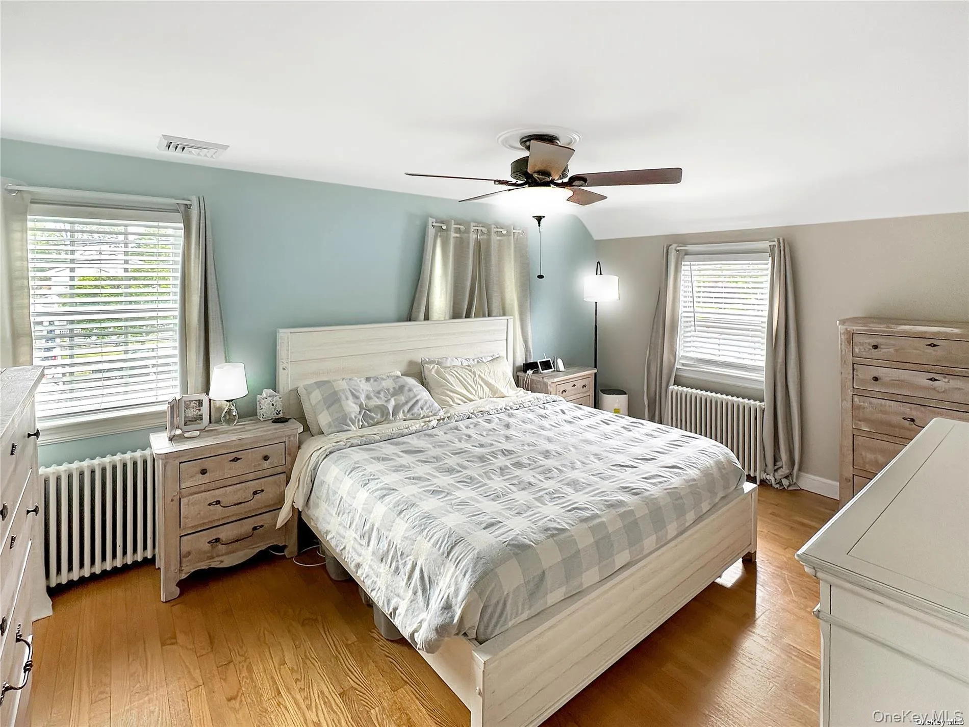 2517 Rockville Centre Parkway, Hempstead, NY, 3 Bedrooms Bedrooms, 8 Rooms Rooms,2 BathroomsBathrooms,Residential,For Rent,Rockville Centre,0,1046547 2517 Rockville Centre Parkway, Hempstead, NY, 3 Bedrooms Bedrooms, 8 Rooms Rooms,2 BathroomsBathrooms,Residential,For Rent,Rockville Centre,0,1046547