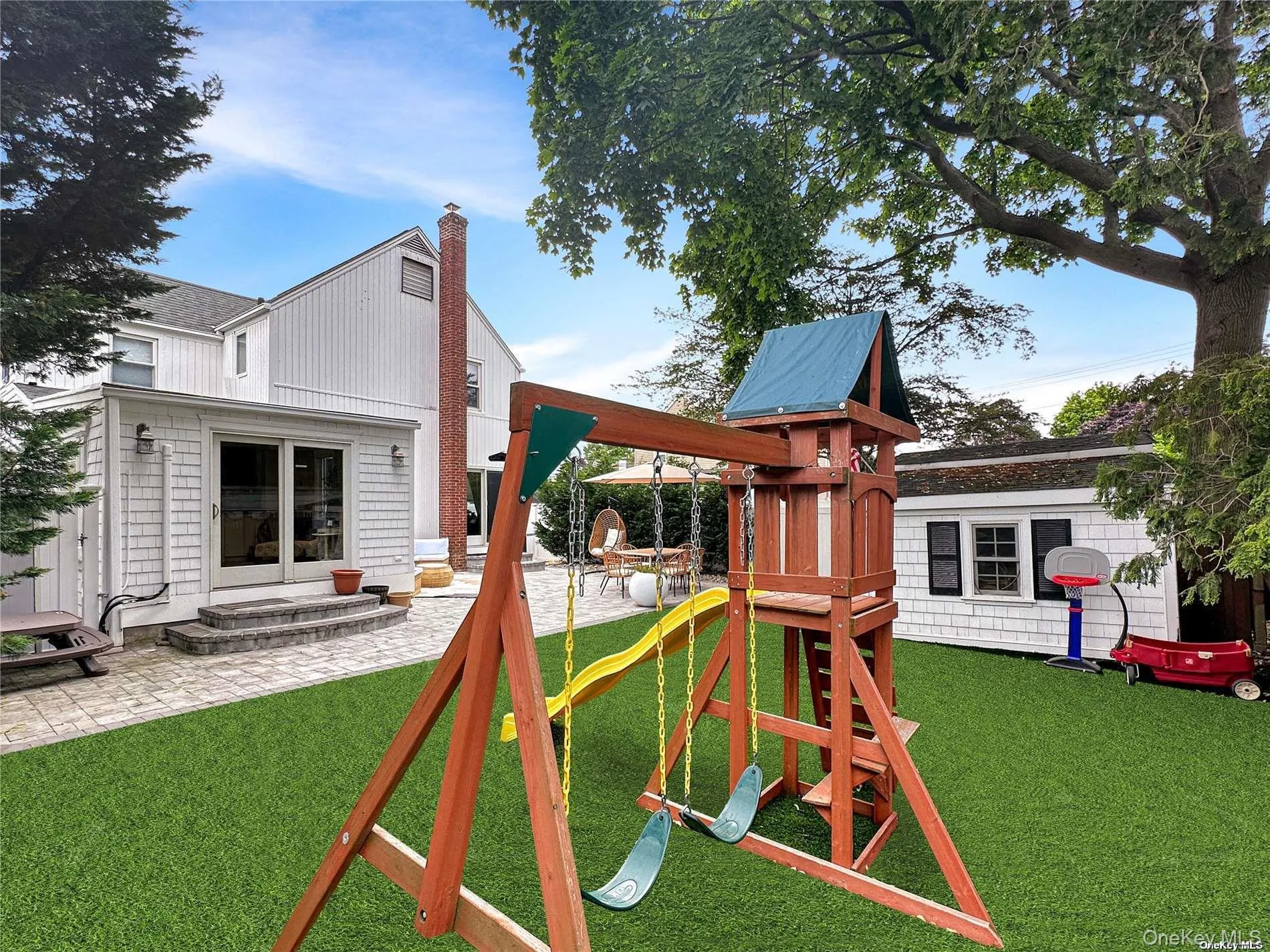 2517 Rockville Centre Parkway, Hempstead, NY, 3 Bedrooms Bedrooms, 8 Rooms Rooms,2 BathroomsBathrooms,Residential,For Rent,Rockville Centre,0,1046547 2517 Rockville Centre Parkway, Hempstead, NY, 3 Bedrooms Bedrooms, 8 Rooms Rooms,2 BathroomsBathrooms,Residential,For Rent,Rockville Centre,0,1046547