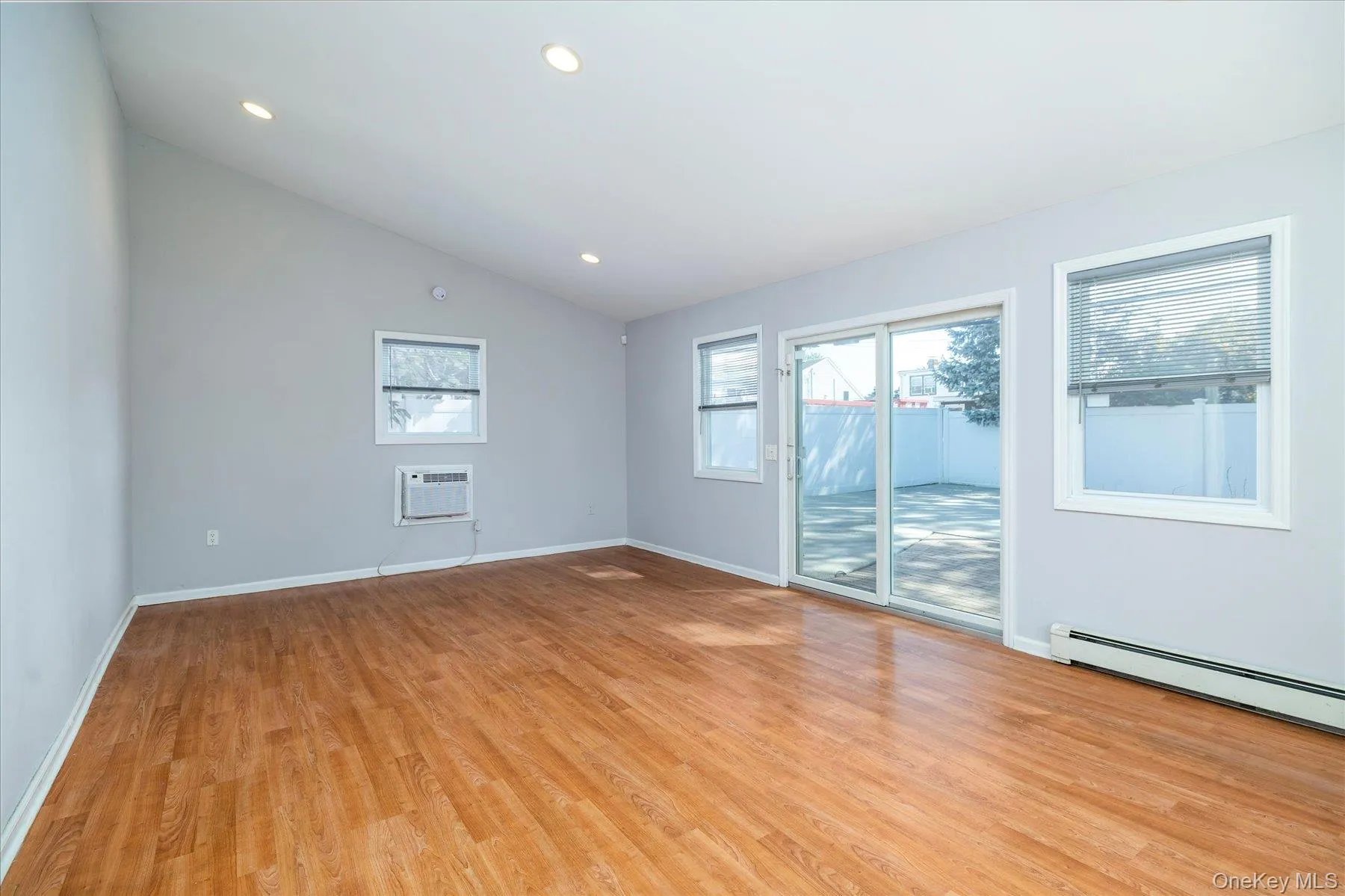 729 Arcadian Avenue, Hempstead, NY, 6 Bedrooms Bedrooms, 9 Rooms Rooms,3 BathroomsBathrooms,Residential,For Rent,Arcadian,0,1046549 729 Arcadian Avenue, Hempstead, NY, 6 Bedrooms Bedrooms, 9 Rooms Rooms,3 BathroomsBathrooms,Residential,For Rent,Arcadian,0,1046549