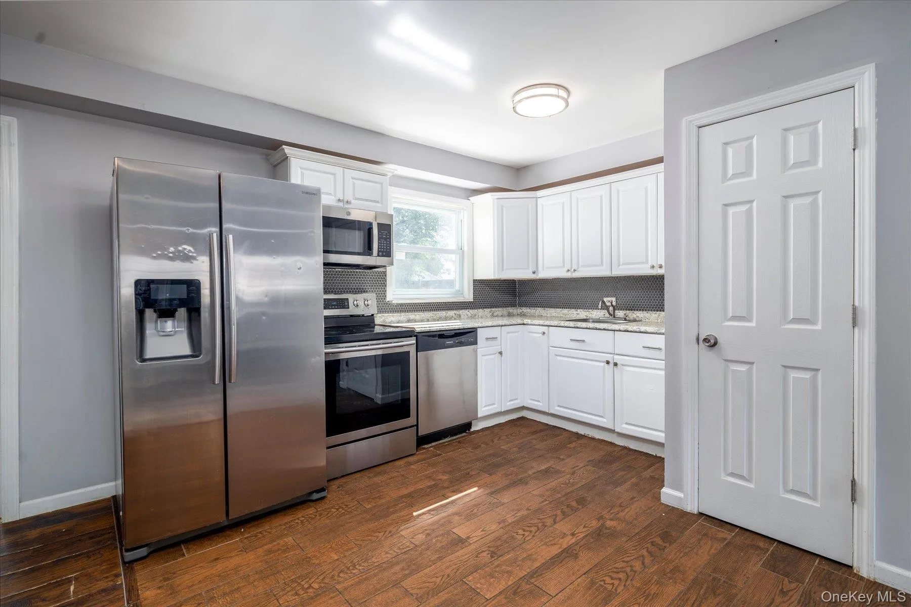 729 Arcadian Avenue, Hempstead, NY, 6 Bedrooms Bedrooms, 9 Rooms Rooms,3 BathroomsBathrooms,Residential,For Rent,Arcadian,0,1046549 729 Arcadian Avenue, Hempstead, NY, 6 Bedrooms Bedrooms, 9 Rooms Rooms,3 BathroomsBathrooms,Residential,For Rent,Arcadian,0,1046549