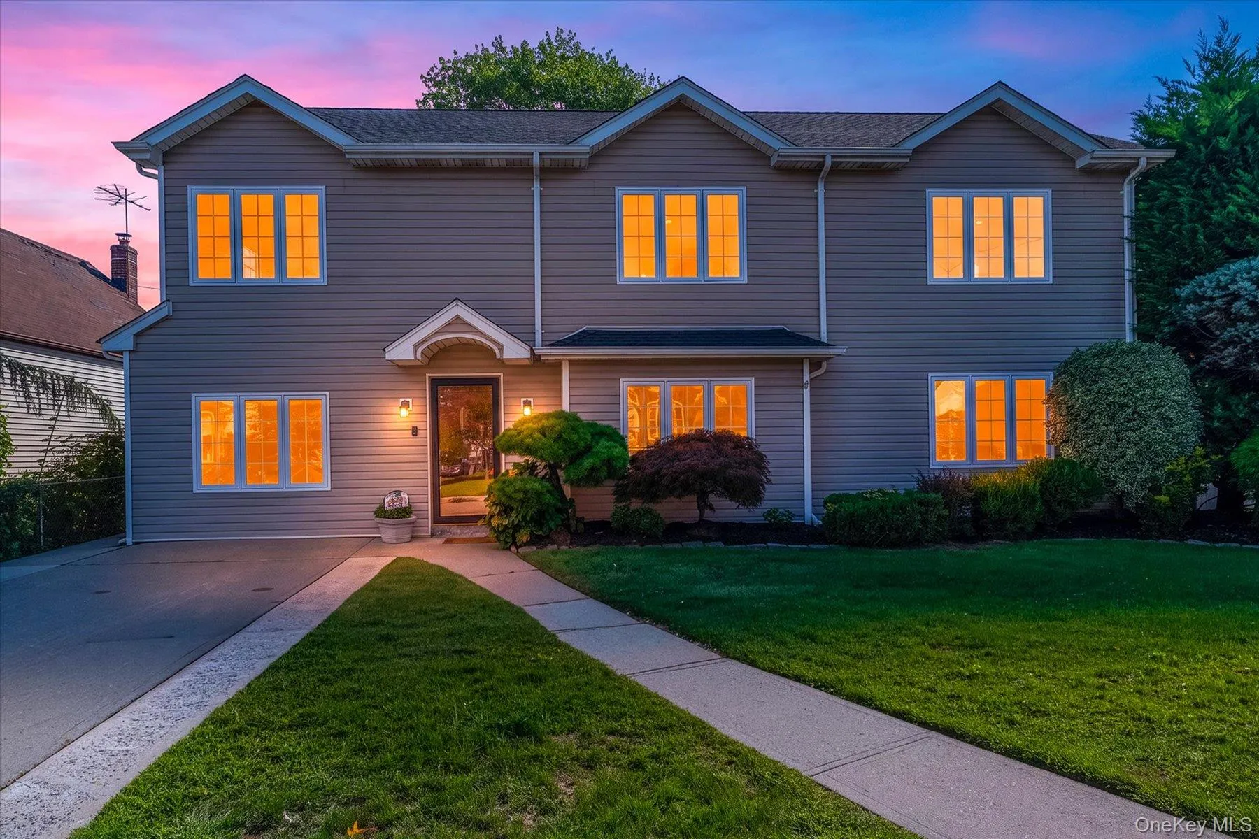 Welcome to 729 Arcadian Ave, Valley Stream Welcome to 729 Arcadian Ave, Valley Stream