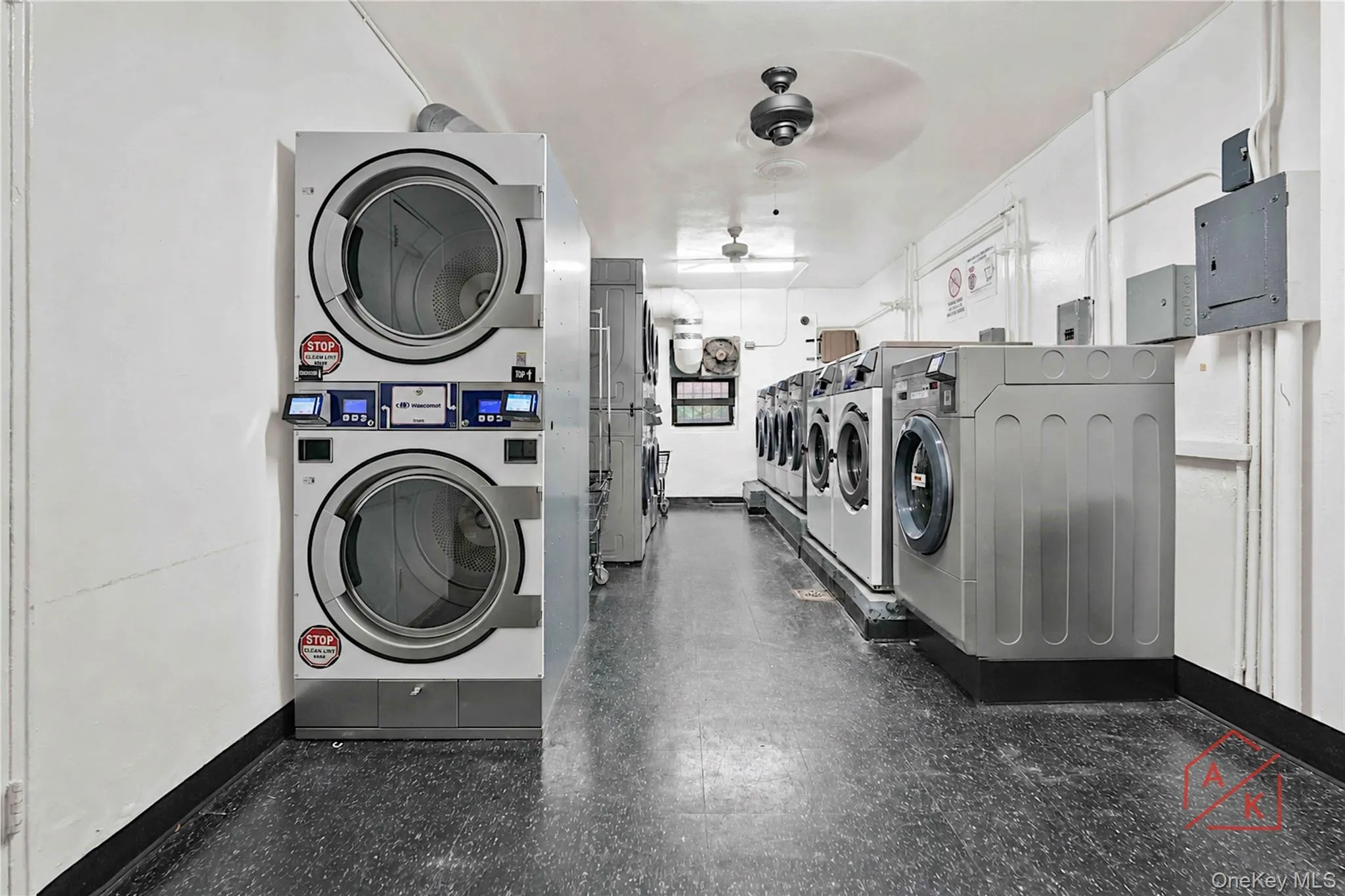 41-31 51 St Street, New York, NY, 1 Bedroom Bedrooms, 3 Rooms Rooms,1 BathroomBathrooms,Residential,For Rent,51 St,0,1046554 41-31 51 St Street, New York, NY, 1 Bedroom Bedrooms, 3 Rooms Rooms,1 BathroomBathrooms,Residential,For Rent,51 St,0,1046554