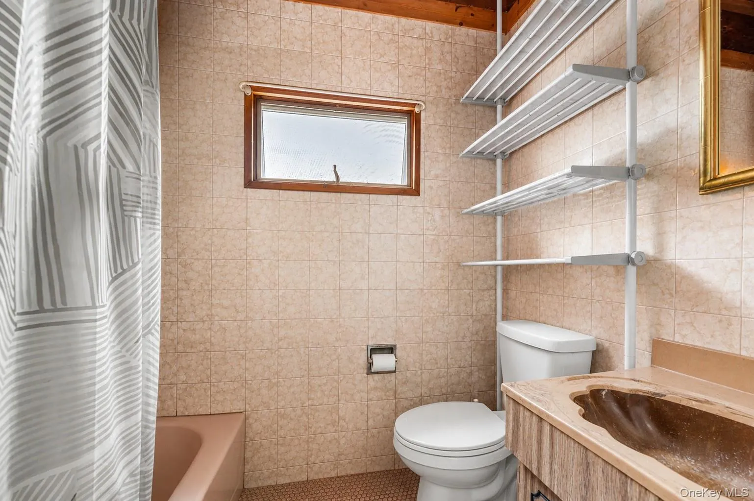 27 Champlain Street, Brookhaven, NY, 3 Bedrooms Bedrooms, 8 Rooms Rooms,2 BathroomsBathrooms,Residential,For Rent,Champlain,0,1046555 27 Champlain Street, Brookhaven, NY, 3 Bedrooms Bedrooms, 8 Rooms Rooms,2 BathroomsBathrooms,Residential,For Rent,Champlain,0,1046555