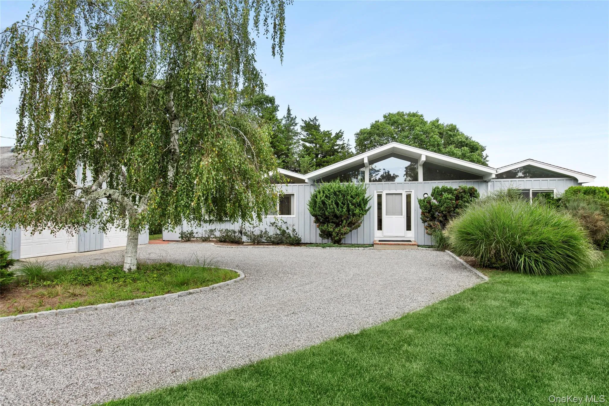 7 S Pond Road, East Hampton, New York 11937