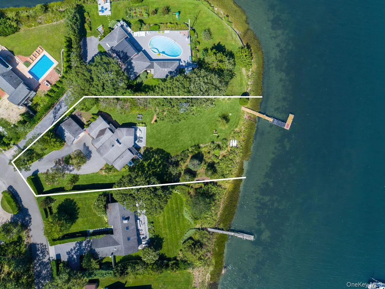 7 S Pond Road, East Hampton, New York 11937