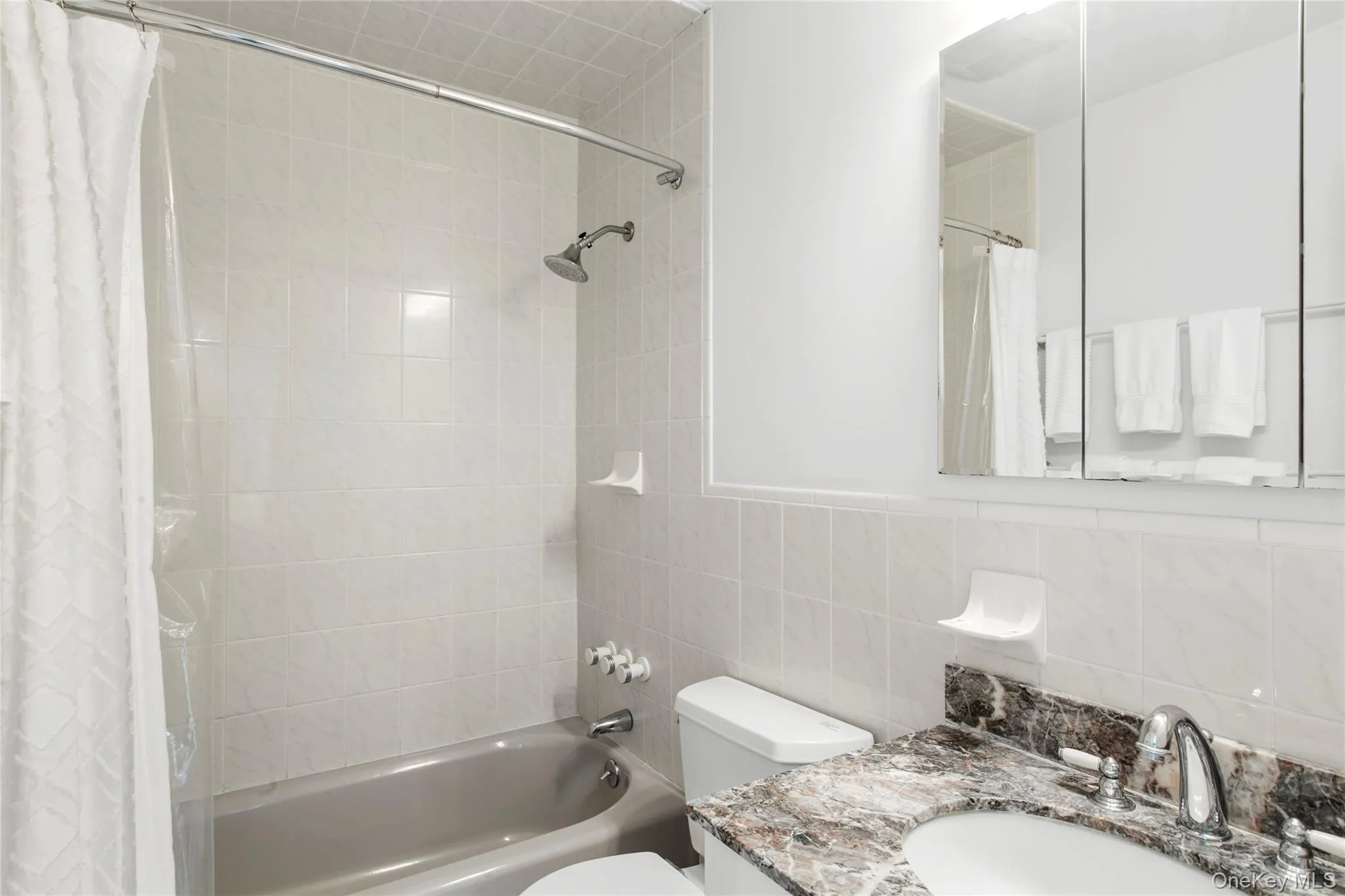 7 Pond Road, East Hampton, NY, 4 Bedrooms Bedrooms, 8 Rooms Rooms,2 BathroomsBathrooms,Residential,For Rent,Pond,0,1046558 7 Pond Road, East Hampton, NY, 4 Bedrooms Bedrooms, 8 Rooms Rooms,2 BathroomsBathrooms,Residential,For Rent,Pond,0,1046558