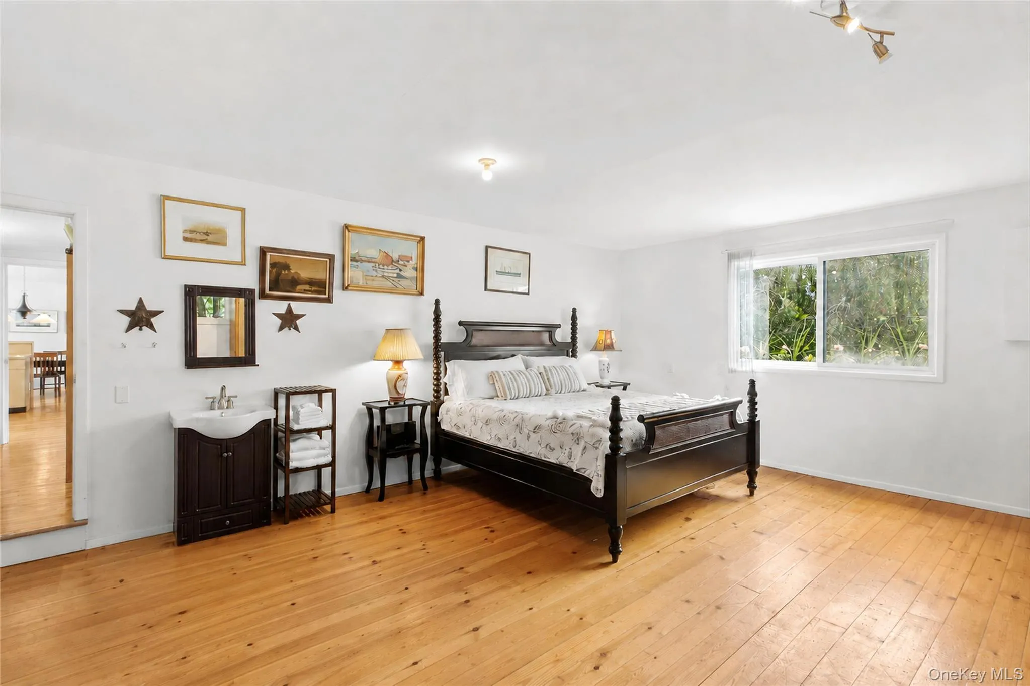 7 Pond Road, East Hampton, NY, 4 Bedrooms Bedrooms, 8 Rooms Rooms,2 BathroomsBathrooms,Residential,For Rent,Pond,0,1046558 7 Pond Road, East Hampton, NY, 4 Bedrooms Bedrooms, 8 Rooms Rooms,2 BathroomsBathrooms,Residential,For Rent,Pond,0,1046558
