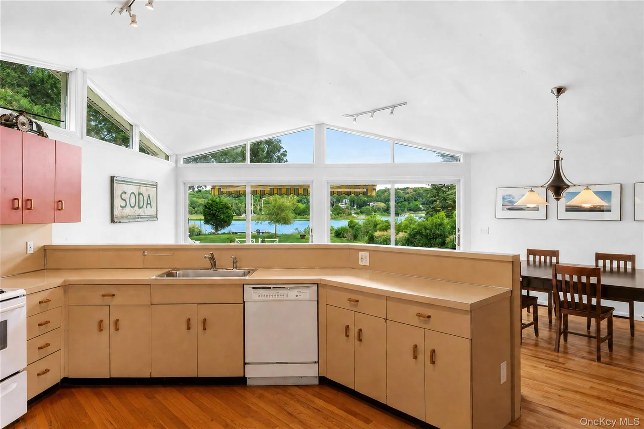 7 Pond Road, East Hampton, NY, 4 Bedrooms Bedrooms, 8 Rooms Rooms,2 BathroomsBathrooms,Residential,For Rent,Pond,0,1046558 7 Pond Road, East Hampton, NY, 4 Bedrooms Bedrooms, 8 Rooms Rooms,2 BathroomsBathrooms,Residential,For Rent,Pond,0,1046558