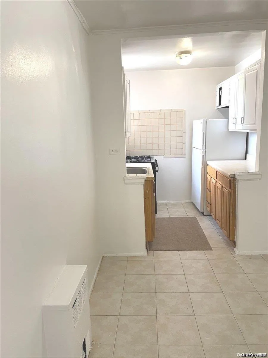 88-30 182 Street, New York, NY, 1 Bedroom Bedrooms, 3 Rooms Rooms,1 BathroomBathrooms,Residential,For Rent,182,0,1046561 88-30 182 Street, New York, NY, 1 Bedroom Bedrooms, 3 Rooms Rooms,1 BathroomBathrooms,Residential,For Rent,182,0,1046561