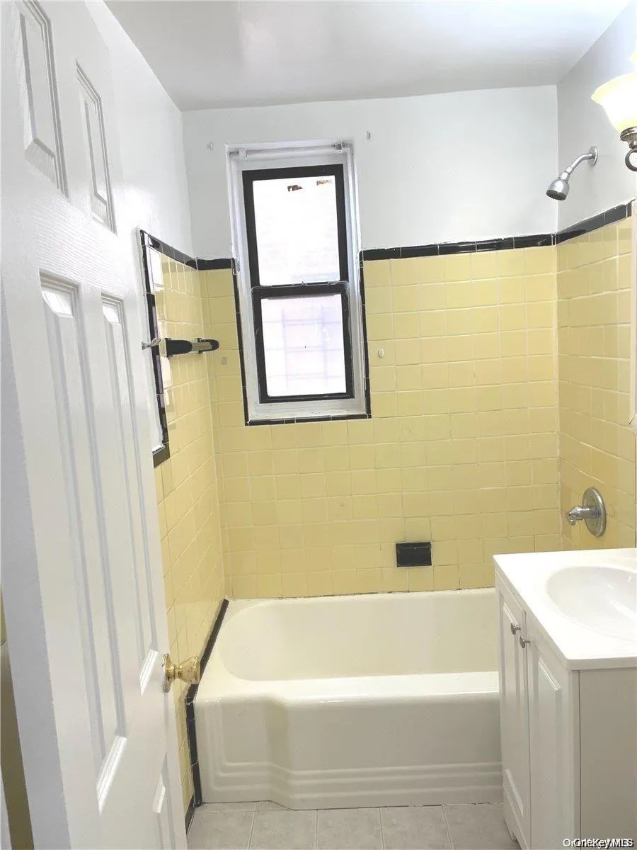 88-30 182 Street, New York, NY, 1 Bedroom Bedrooms, 3 Rooms Rooms,1 BathroomBathrooms,Residential,For Rent,182,0,1046561 88-30 182 Street, New York, NY, 1 Bedroom Bedrooms, 3 Rooms Rooms,1 BathroomBathrooms,Residential,For Rent,182,0,1046561