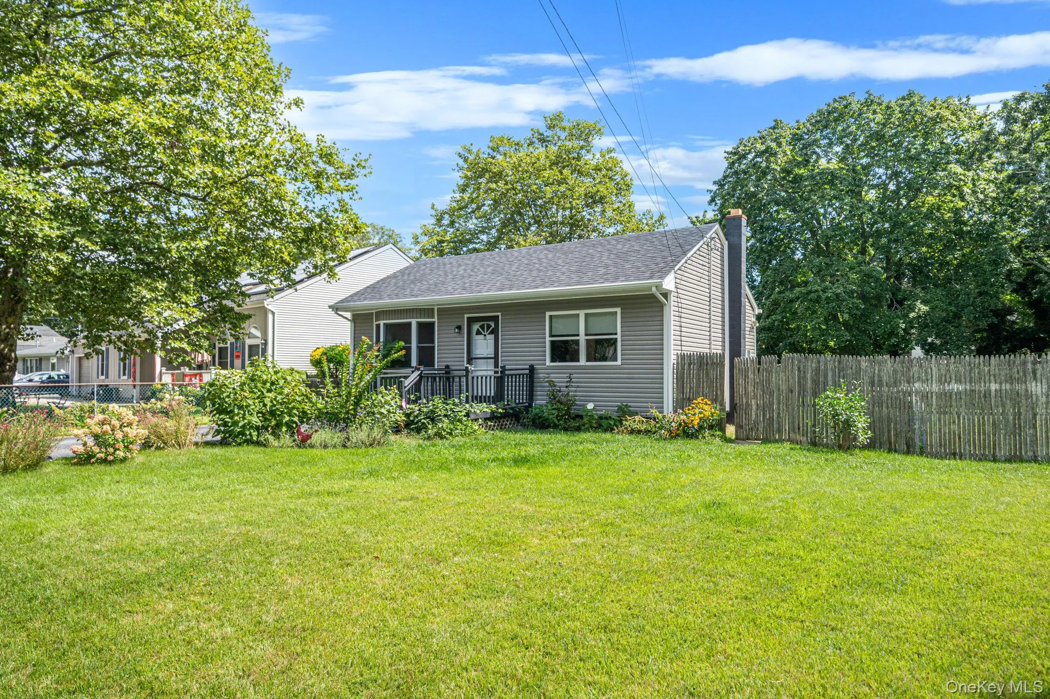 12 Allanwood Drive, Brookhaven, NY, 3 Bedrooms Bedrooms, 6 Rooms Rooms,1 BathroomBathrooms,Residential,For Rent,Allanwood,0,1046565 12 Allanwood Drive, Brookhaven, NY, 3 Bedrooms Bedrooms, 6 Rooms Rooms,1 BathroomBathrooms,Residential,For Rent,Allanwood,0,1046565