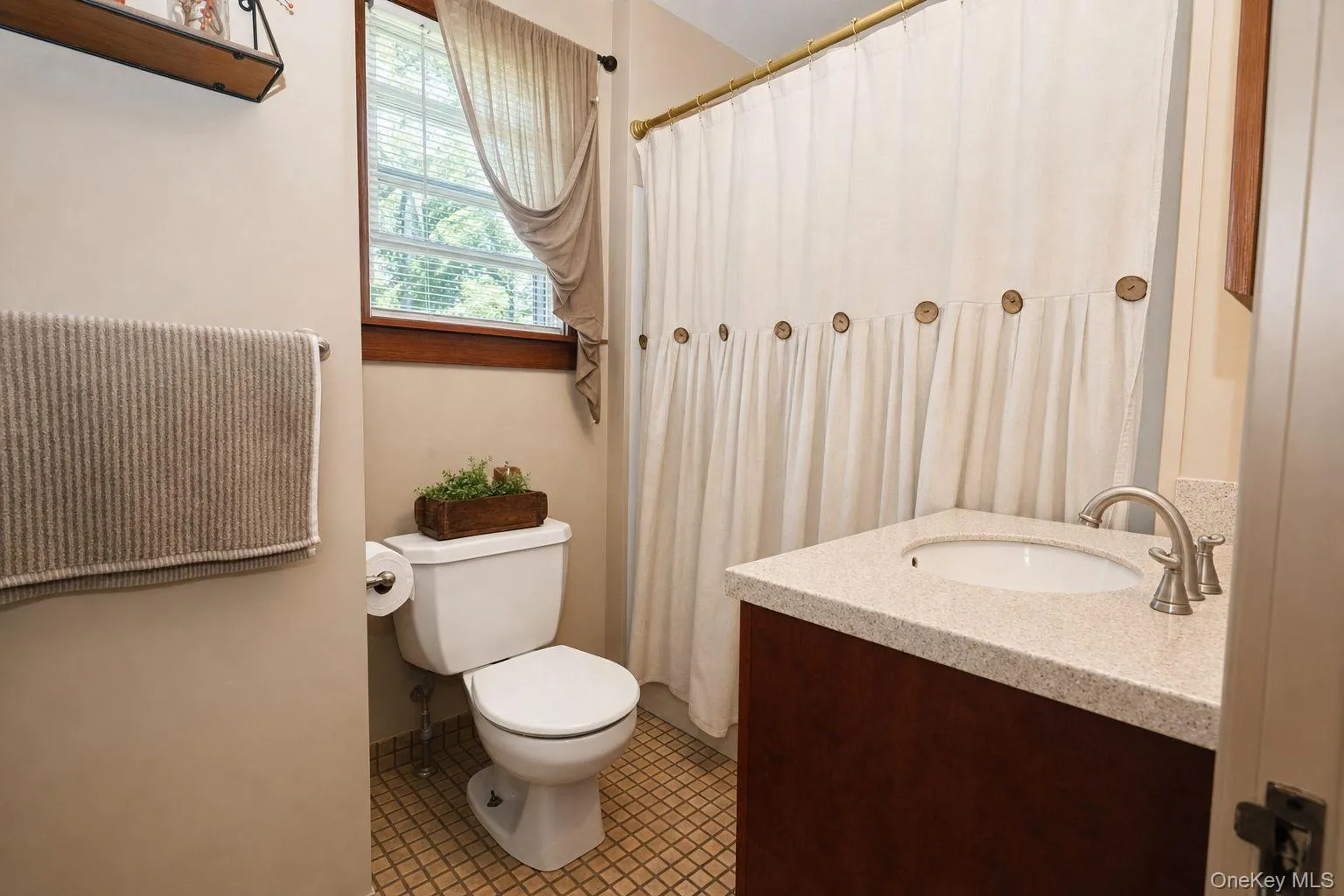 8 Budd Avenue, Middletown, NY, 3 Bedrooms Bedrooms, 8 Rooms Rooms,1 BathroomBathrooms,Residential,For Rent,Budd,0,1046566 8 Budd Avenue, Middletown, NY, 3 Bedrooms Bedrooms, 8 Rooms Rooms,1 BathroomBathrooms,Residential,For Rent,Budd,0,1046566