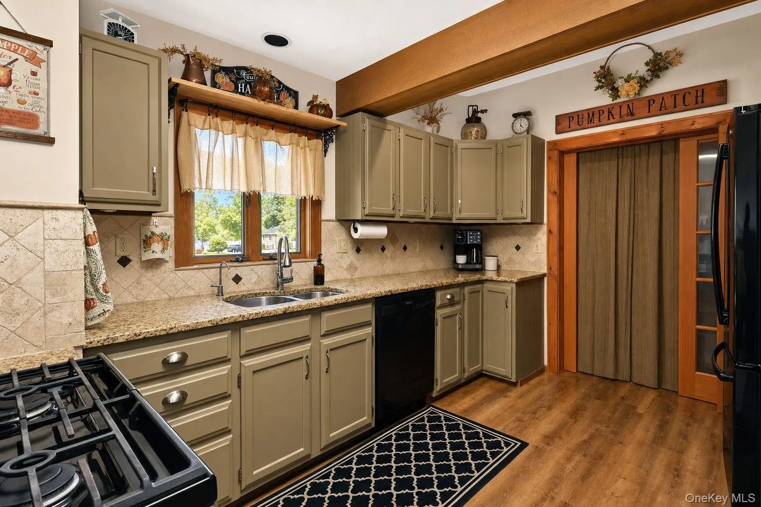 8 Budd Avenue, Middletown, NY, 3 Bedrooms Bedrooms, 8 Rooms Rooms,1 BathroomBathrooms,Residential,For Rent,Budd,0,1046566 8 Budd Avenue, Middletown, NY, 3 Bedrooms Bedrooms, 8 Rooms Rooms,1 BathroomBathrooms,Residential,For Rent,Budd,0,1046566