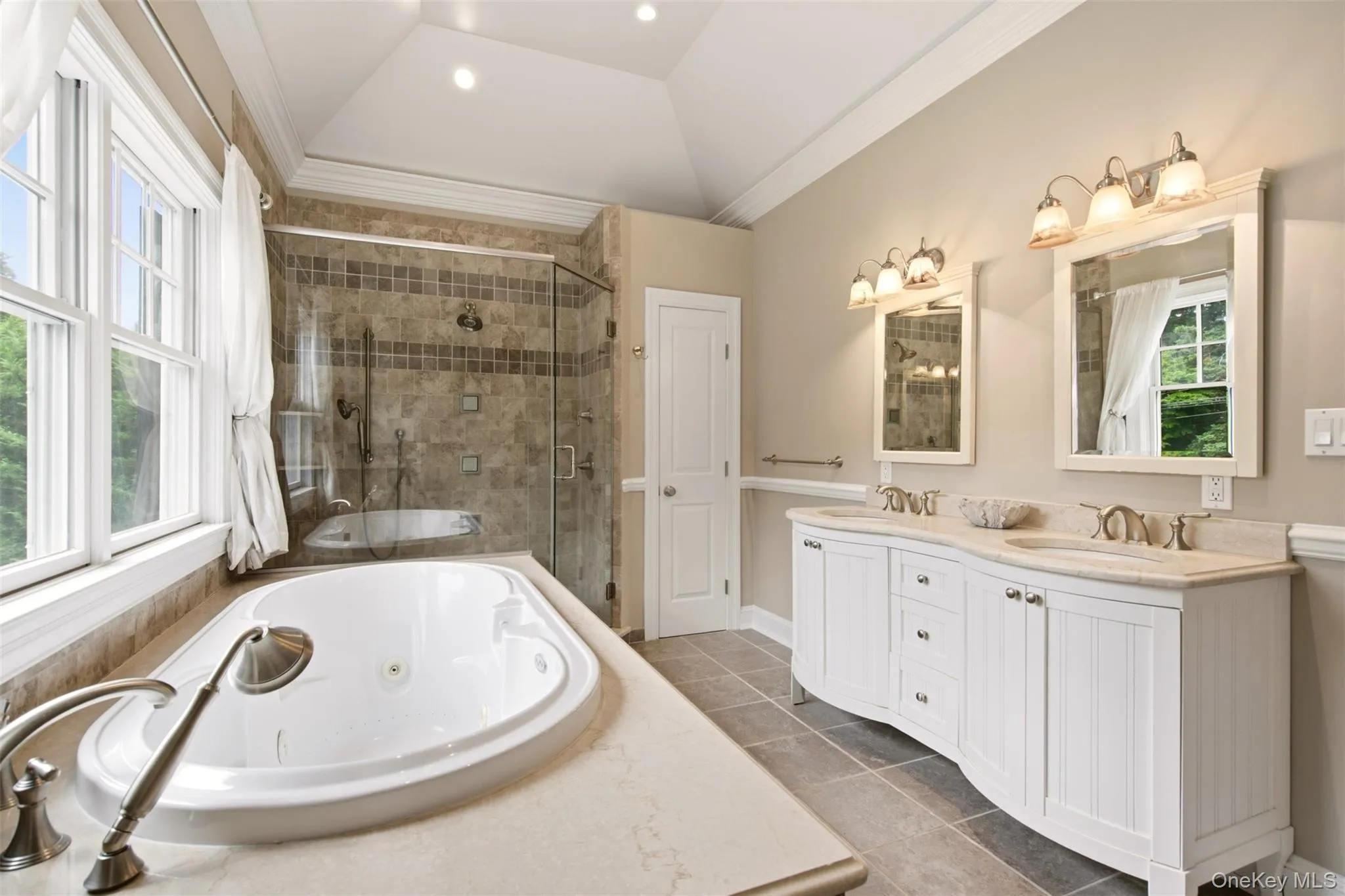 65 Rogues Path, Huntington, NY, 4 Bedrooms Bedrooms, 8 Rooms Rooms,3 BathroomsBathrooms,Residential Lease,For Rent,Rogues,0,1046568 65 Rogues Path, Huntington, NY, 4 Bedrooms Bedrooms, 8 Rooms Rooms,3 BathroomsBathrooms,Residential Lease,For Rent,Rogues,0,1046568