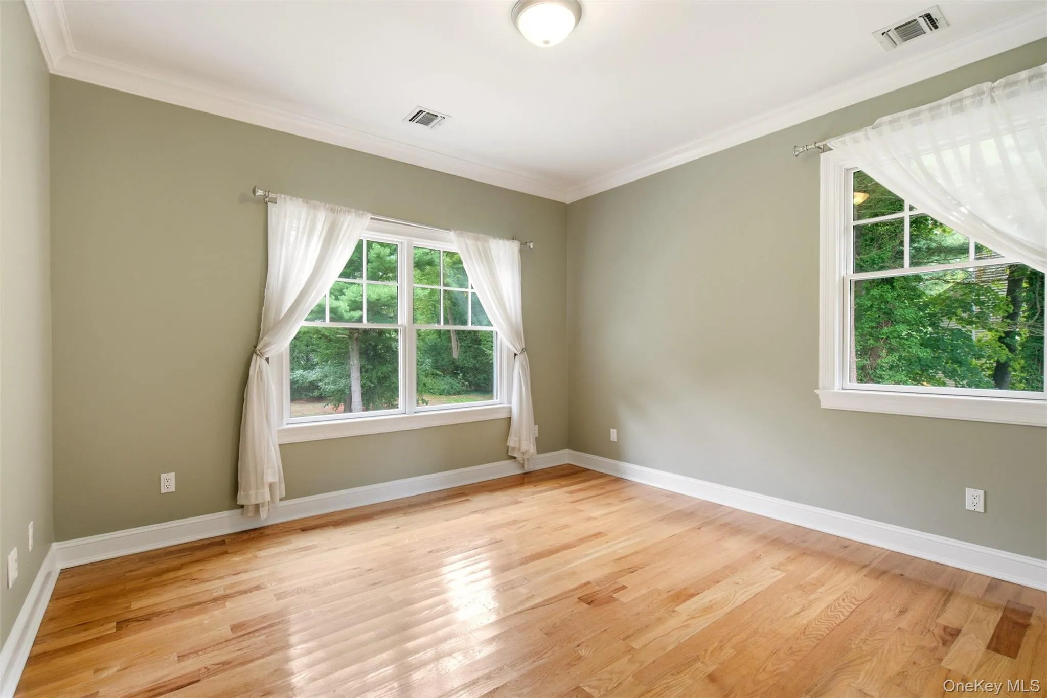 65 Rogues Path, Huntington, NY, 4 Bedrooms Bedrooms, 8 Rooms Rooms,3 BathroomsBathrooms,Residential Lease,For Rent,Rogues,0,1046568 65 Rogues Path, Huntington, NY, 4 Bedrooms Bedrooms, 8 Rooms Rooms,3 BathroomsBathrooms,Residential Lease,For Rent,Rogues,0,1046568