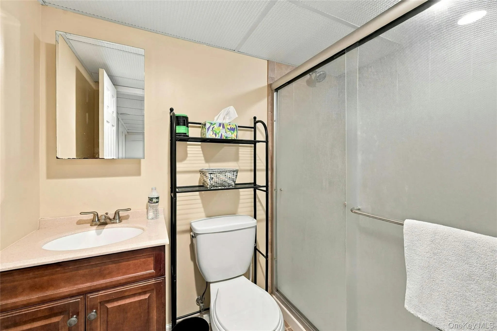 75 Eatons Neck Road, Huntington, NY, 4 Bedrooms Bedrooms, 10 Rooms Rooms,3 BathroomsBathrooms,Residential,For Rent,Eatons Neck,0,1046569 75 Eatons Neck Road, Huntington, NY, 4 Bedrooms Bedrooms, 10 Rooms Rooms,3 BathroomsBathrooms,Residential,For Rent,Eatons Neck,0,1046569