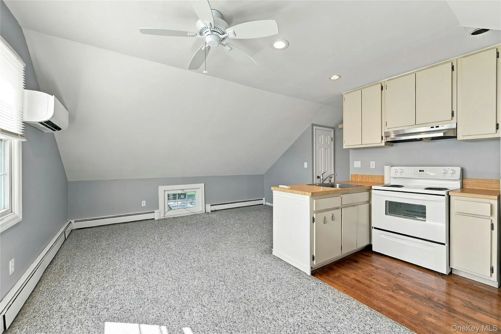 75 Eatons Neck Road, Huntington, NY, 4 Bedrooms Bedrooms, 10 Rooms Rooms,3 BathroomsBathrooms,Residential,For Rent,Eatons Neck,0,1046569 75 Eatons Neck Road, Huntington, NY, 4 Bedrooms Bedrooms, 10 Rooms Rooms,3 BathroomsBathrooms,Residential,For Rent,Eatons Neck,0,1046569