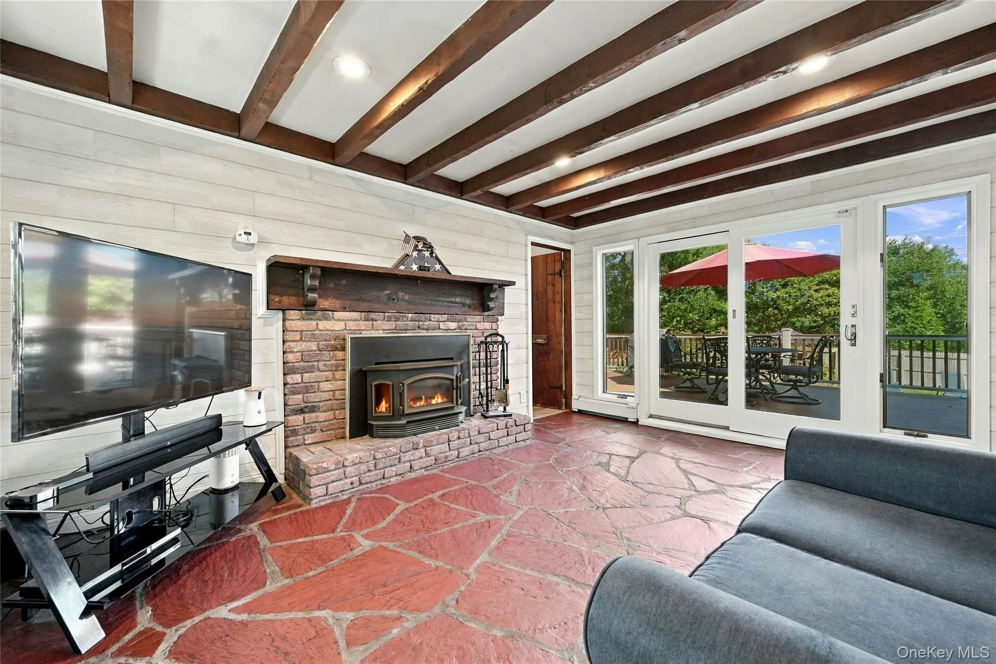 75 Eatons Neck Road, Huntington, NY, 4 Bedrooms Bedrooms, 10 Rooms Rooms,3 BathroomsBathrooms,Residential,For Rent,Eatons Neck,0,1046569 75 Eatons Neck Road, Huntington, NY, 4 Bedrooms Bedrooms, 10 Rooms Rooms,3 BathroomsBathrooms,Residential,For Rent,Eatons Neck,0,1046569