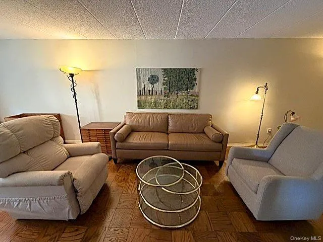 1085 Warburton Avenue, Yonkers, NY, 2 Bedrooms Bedrooms, 4 Rooms Rooms,1 BathroomBathrooms,Residential,For Rent,Warburton,0,1046570 1085 Warburton Avenue, Yonkers, NY, 2 Bedrooms Bedrooms, 4 Rooms Rooms,1 BathroomBathrooms,Residential,For Rent,Warburton,0,1046570