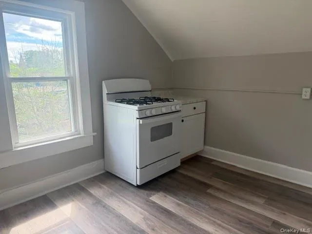 17 Hornbeck Avenue, Port Jervis, NY, 2 Bedrooms Bedrooms, 4 Rooms Rooms,1 BathroomBathrooms,Residential Lease,For Rent,Hornbeck,0,1046571 17 Hornbeck Avenue, Port Jervis, NY, 2 Bedrooms Bedrooms, 4 Rooms Rooms,1 BathroomBathrooms,Residential Lease,For Rent,Hornbeck,0,1046571