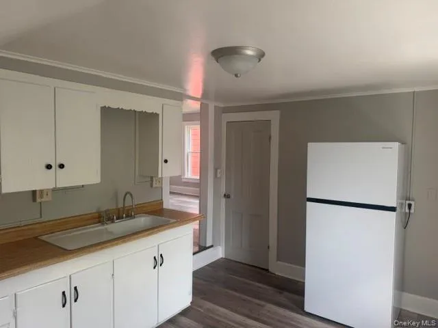 17 Hornbeck Avenue, Port Jervis, NY, 2 Bedrooms Bedrooms, 4 Rooms Rooms,1 BathroomBathrooms,Residential Lease,For Rent,Hornbeck,0,1046571 17 Hornbeck Avenue, Port Jervis, NY, 2 Bedrooms Bedrooms, 4 Rooms Rooms,1 BathroomBathrooms,Residential Lease,For Rent,Hornbeck,0,1046571