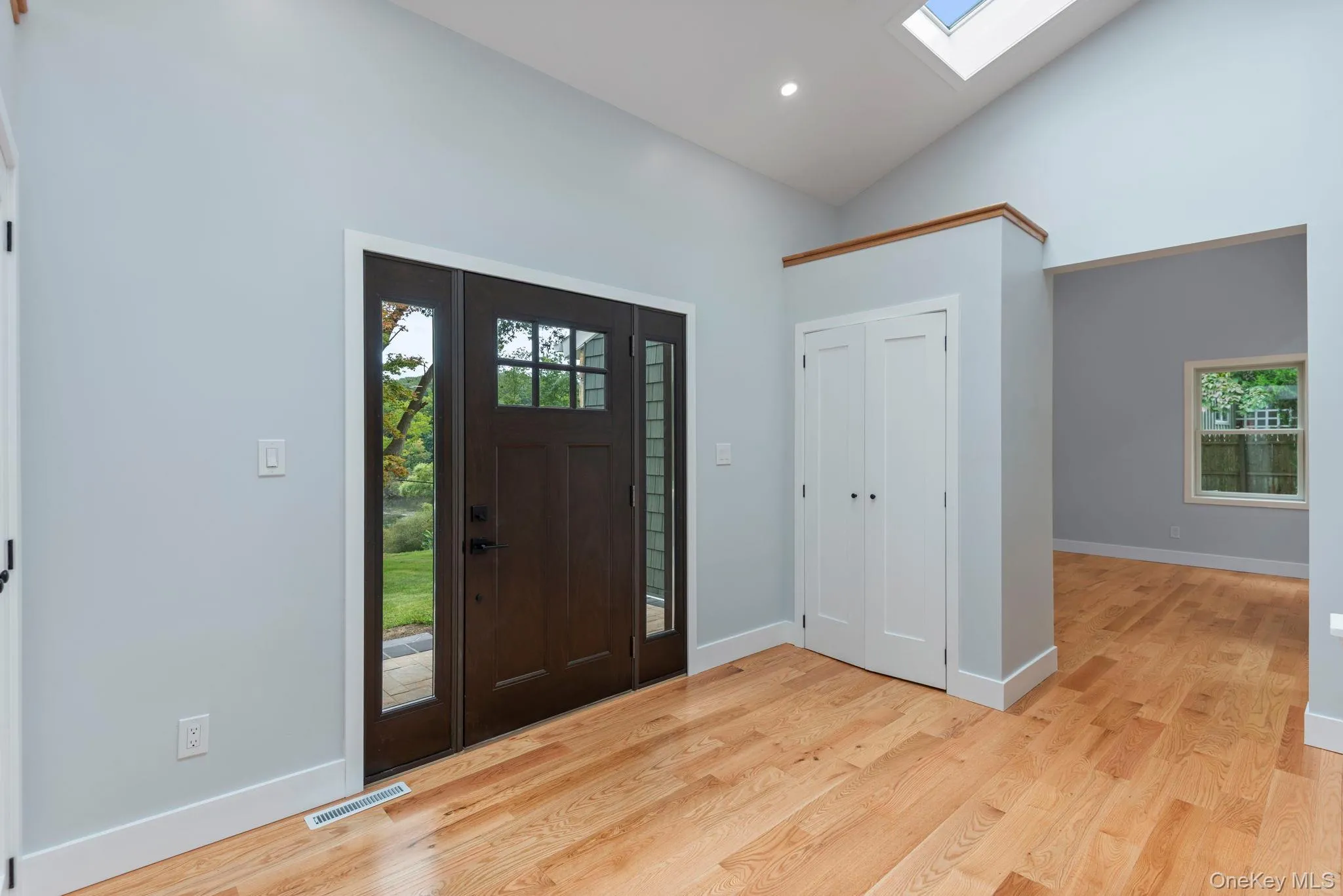 40 Lakeside Drive, Huntington, NY, 4 Bedrooms Bedrooms, 7 Rooms Rooms,3 BathroomsBathrooms,Residential,For Rent,Lakeside,0,1046573 40 Lakeside Drive, Huntington, NY, 4 Bedrooms Bedrooms, 7 Rooms Rooms,3 BathroomsBathrooms,Residential,For Rent,Lakeside,0,1046573