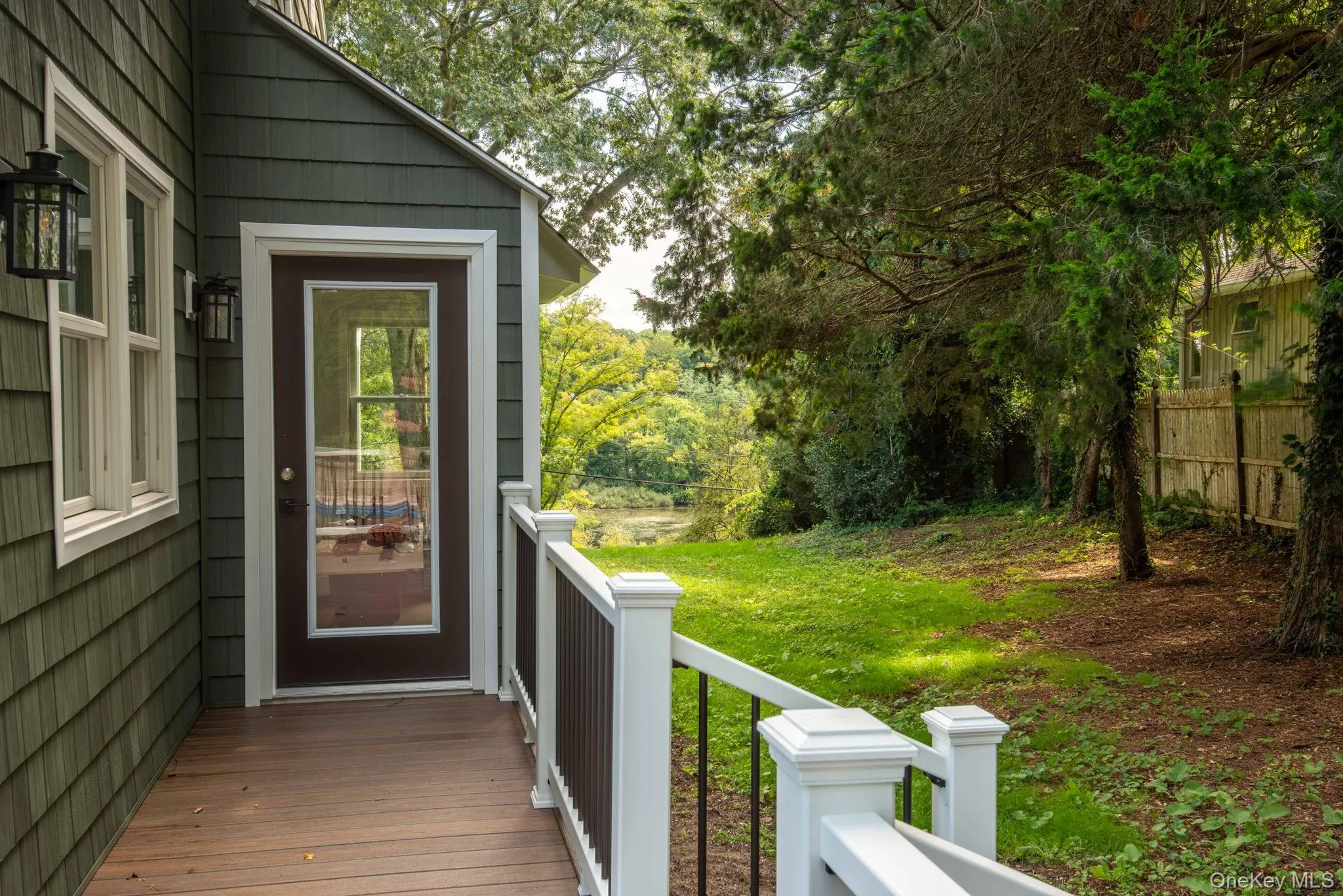 40 Lakeside Drive, Huntington, NY, 4 Bedrooms Bedrooms, 7 Rooms Rooms,3 BathroomsBathrooms,Residential,For Rent,Lakeside,0,1046573 40 Lakeside Drive, Huntington, NY, 4 Bedrooms Bedrooms, 7 Rooms Rooms,3 BathroomsBathrooms,Residential,For Rent,Lakeside,0,1046573