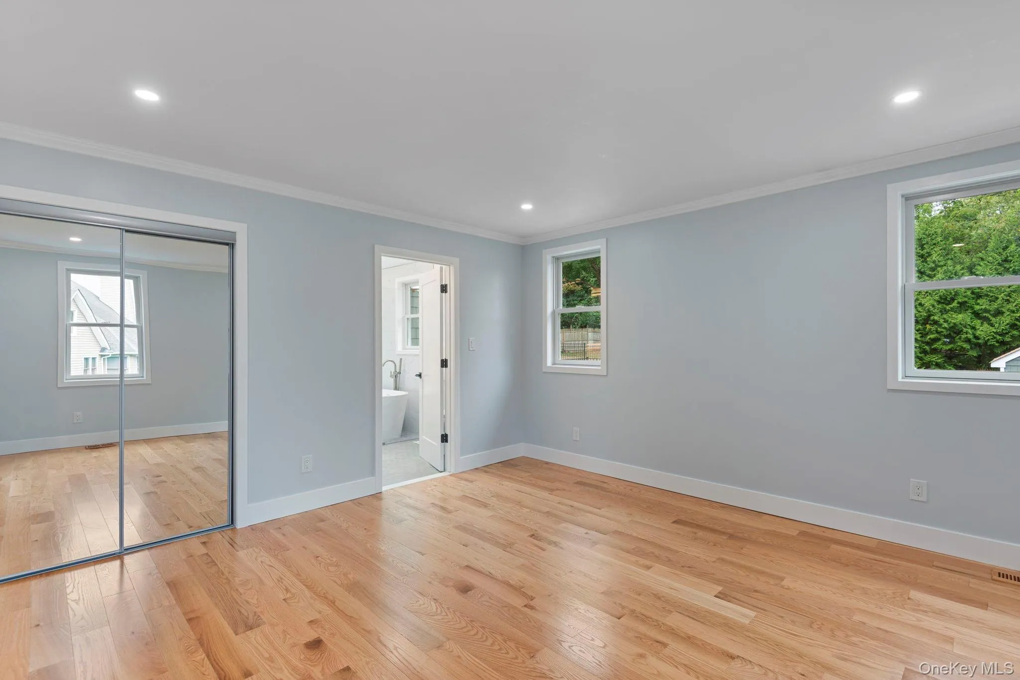 40 Lakeside Drive, Huntington, NY, 4 Bedrooms Bedrooms, 7 Rooms Rooms,3 BathroomsBathrooms,Residential,For Rent,Lakeside,0,1046573 40 Lakeside Drive, Huntington, NY, 4 Bedrooms Bedrooms, 7 Rooms Rooms,3 BathroomsBathrooms,Residential,For Rent,Lakeside,0,1046573
