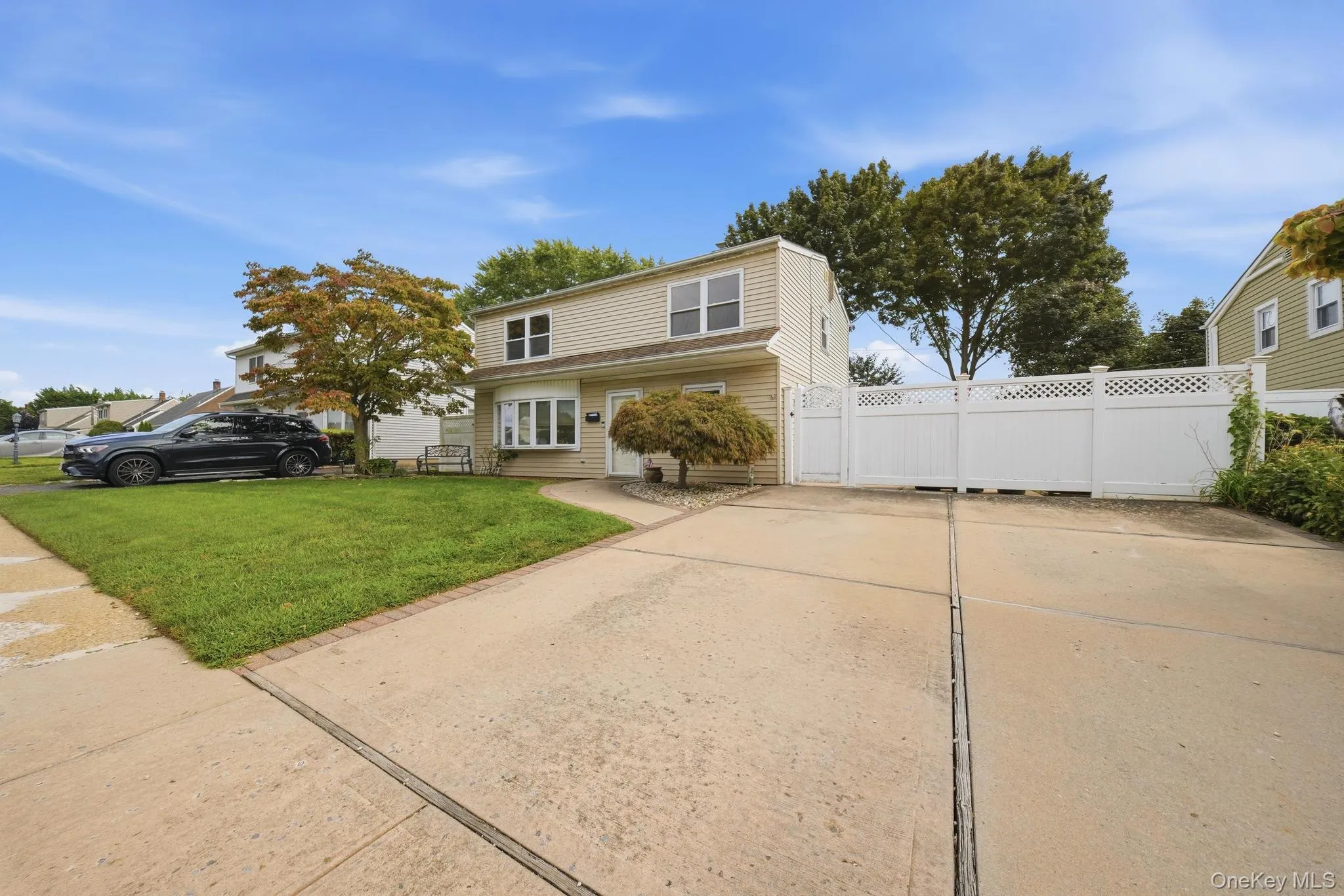 20 Needle Lane, Hempstead, NY, 4 Bedrooms Bedrooms, 9 Rooms Rooms,2 BathroomsBathrooms,Residential Lease,For Rent,Needle,0,1046575 20 Needle Lane, Hempstead, NY, 4 Bedrooms Bedrooms, 9 Rooms Rooms,2 BathroomsBathrooms,Residential Lease,For Rent,Needle,0,1046575