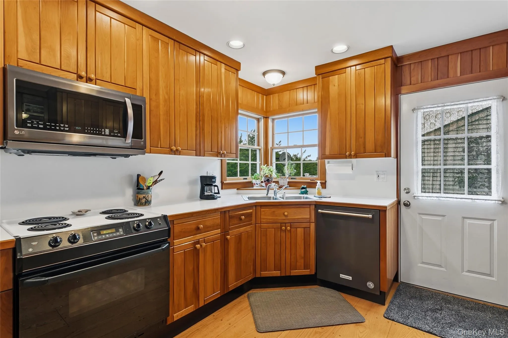 60 Livingston Avenue, Mount Pleasant, NY, 3 Bedrooms Bedrooms, 8 Rooms Rooms,2 BathroomsBathrooms,Residential,For Rent,Livingston,0,1046582 60 Livingston Avenue, Mount Pleasant, NY, 3 Bedrooms Bedrooms, 8 Rooms Rooms,2 BathroomsBathrooms,Residential,For Rent,Livingston,0,1046582