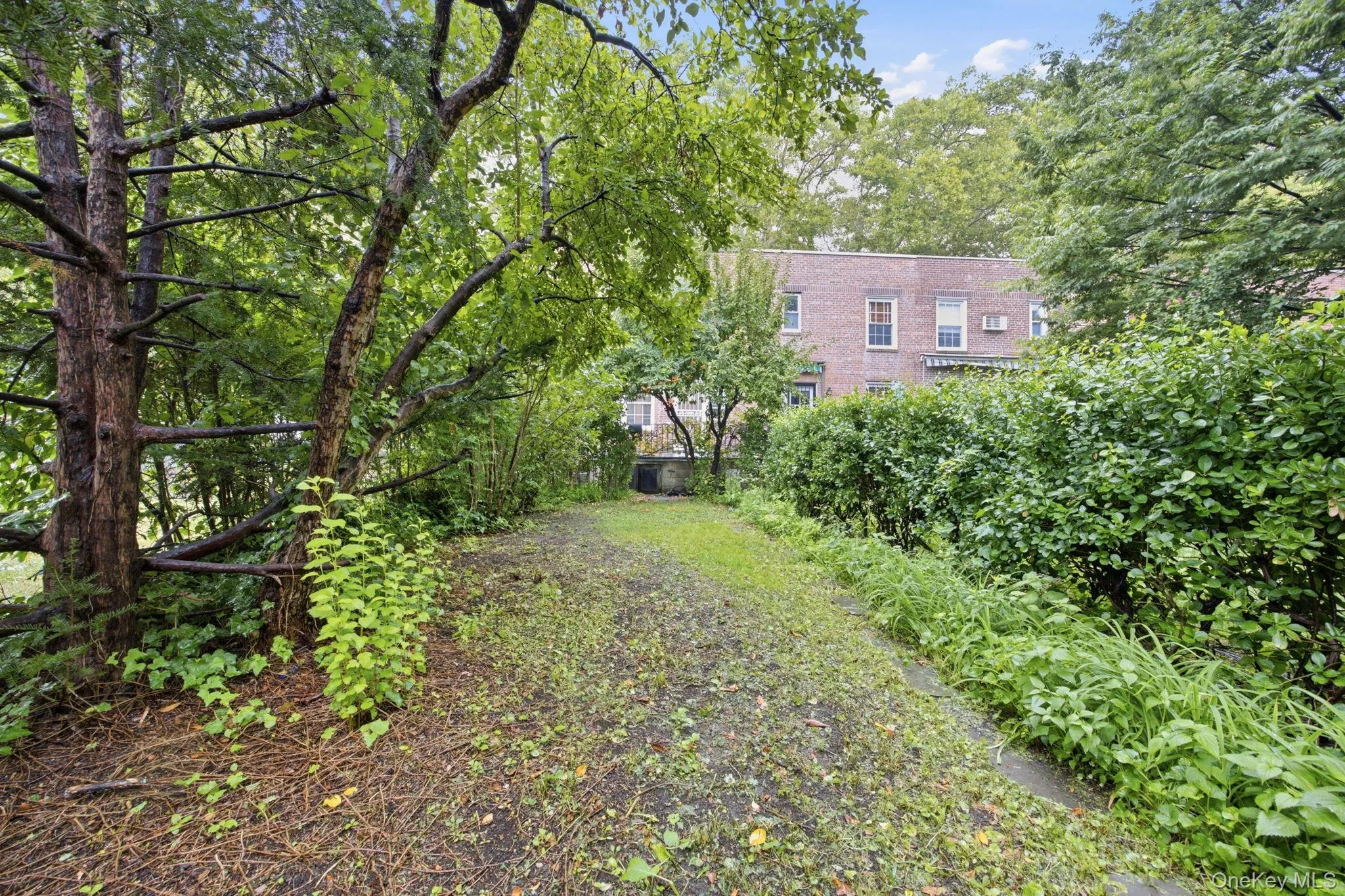 39-27 49th Street, New York, NY, 3 Bedrooms Bedrooms, 6 Rooms Rooms,1 BathroomBathrooms,Residential,For Rent,49th,0,1046584 39-27 49th Street, New York, NY, 3 Bedrooms Bedrooms, 6 Rooms Rooms,1 BathroomBathrooms,Residential,For Rent,49th,0,1046584