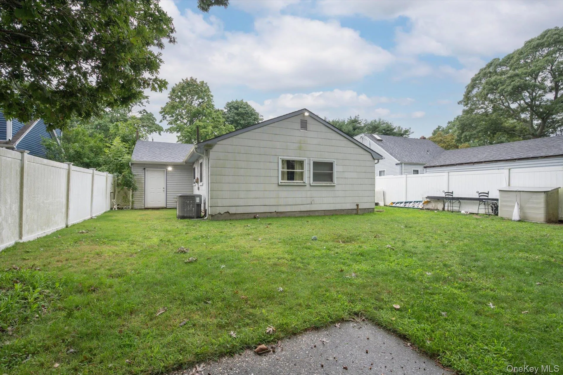 75 Westminster Drive, Brookhaven, NY, 3 Bedrooms Bedrooms, 7 Rooms Rooms,1 BathroomBathrooms,Residential,For Rent,Westminster,0,1046585 75 Westminster Drive, Brookhaven, NY, 3 Bedrooms Bedrooms, 7 Rooms Rooms,1 BathroomBathrooms,Residential,For Rent,Westminster,0,1046585