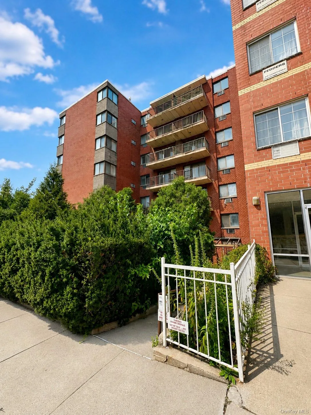 13935 35th Avenue, New York, NY, 1 Bedroom Bedrooms, 3 Rooms Rooms,1 BathroomBathrooms,Residential,For Rent,35th,0,1046592 13935 35th Avenue, New York, NY, 1 Bedroom Bedrooms, 3 Rooms Rooms,1 BathroomBathrooms,Residential,For Rent,35th,0,1046592