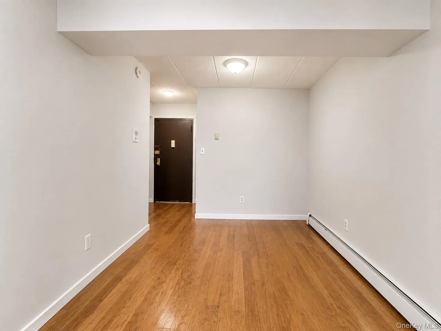 13935 35th Avenue, New York, NY, 1 Bedroom Bedrooms, 3 Rooms Rooms,1 BathroomBathrooms,Residential,For Rent,35th,0,1046592 13935 35th Avenue, New York, NY, 1 Bedroom Bedrooms, 3 Rooms Rooms,1 BathroomBathrooms,Residential,For Rent,35th,0,1046592