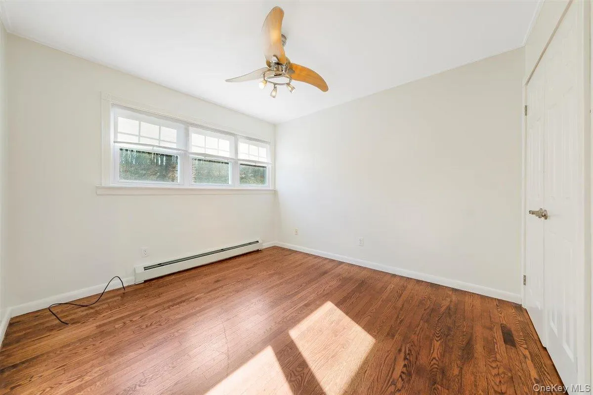 22 Quaker Hill Road, Monroe, NY, 3 Bedrooms Bedrooms, 6 Rooms Rooms,1 BathroomBathrooms,Residential Lease,For Rent,Quaker Hill,0,1046614 22 Quaker Hill Road, Monroe, NY, 3 Bedrooms Bedrooms, 6 Rooms Rooms,1 BathroomBathrooms,Residential Lease,For Rent,Quaker Hill,0,1046614