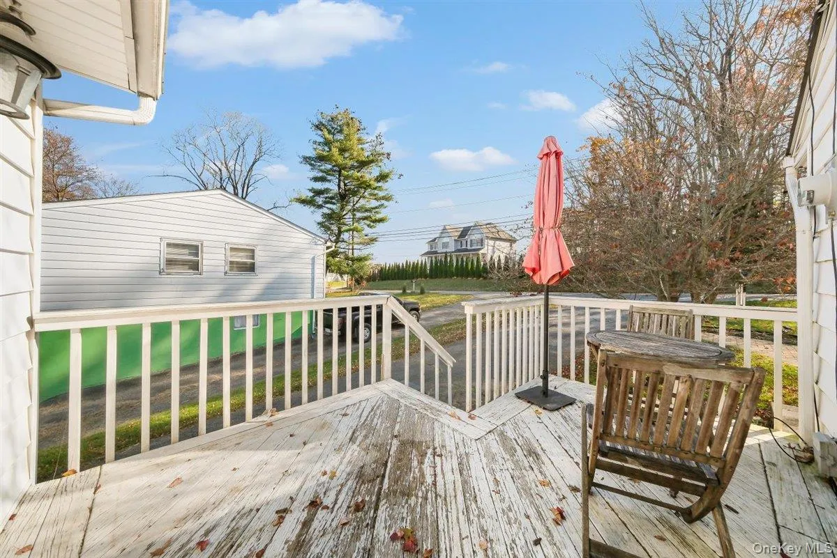 22 Quaker Hill Road, Monroe, NY, 3 Bedrooms Bedrooms, 6 Rooms Rooms,1 BathroomBathrooms,Residential Lease,For Rent,Quaker Hill,0,1046614 22 Quaker Hill Road, Monroe, NY, 3 Bedrooms Bedrooms, 6 Rooms Rooms,1 BathroomBathrooms,Residential Lease,For Rent,Quaker Hill,0,1046614
