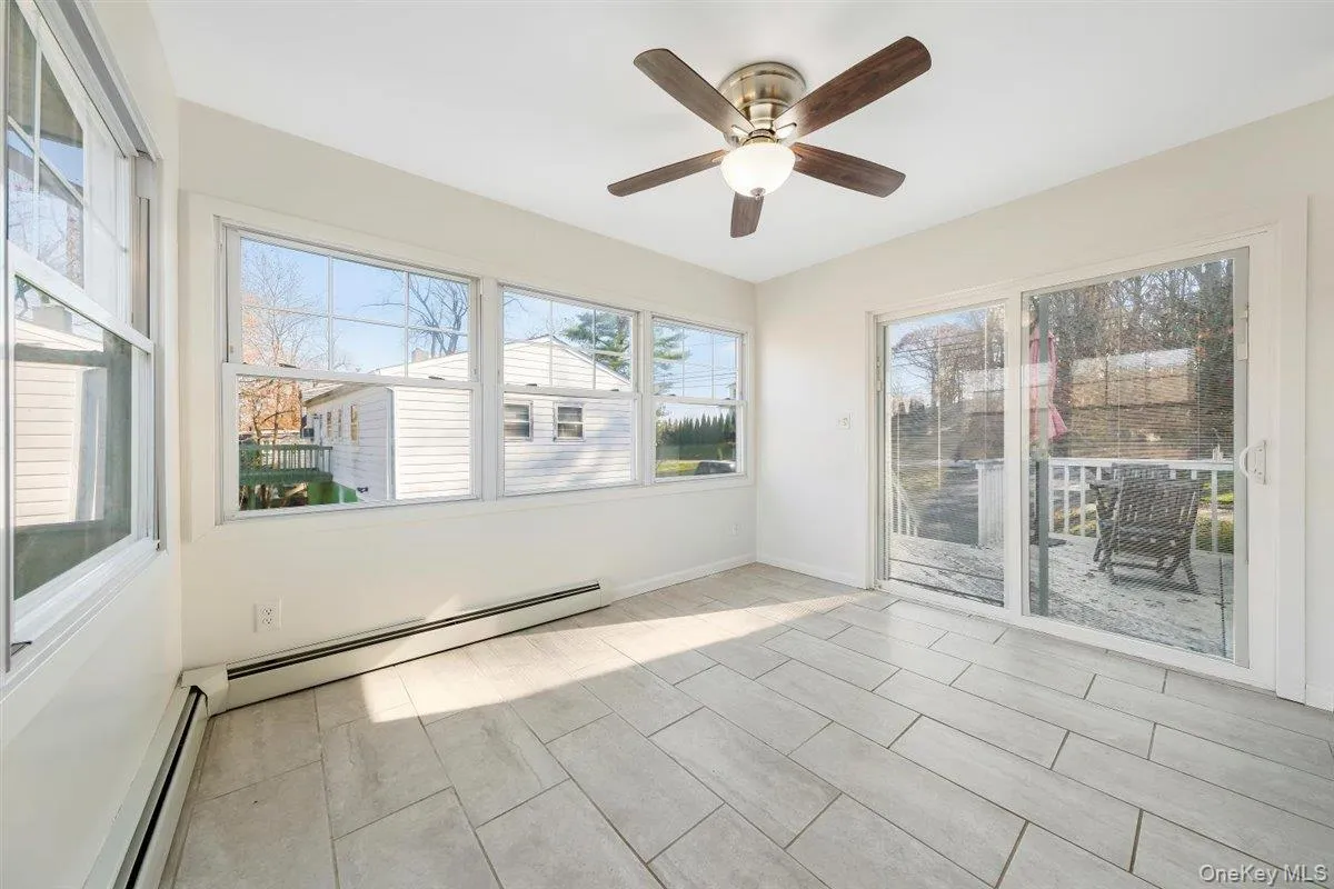 22 Quaker Hill Road, Monroe, NY, 3 Bedrooms Bedrooms, 6 Rooms Rooms,1 BathroomBathrooms,Residential Lease,For Rent,Quaker Hill,0,1046614 22 Quaker Hill Road, Monroe, NY, 3 Bedrooms Bedrooms, 6 Rooms Rooms,1 BathroomBathrooms,Residential Lease,For Rent,Quaker Hill,0,1046614
