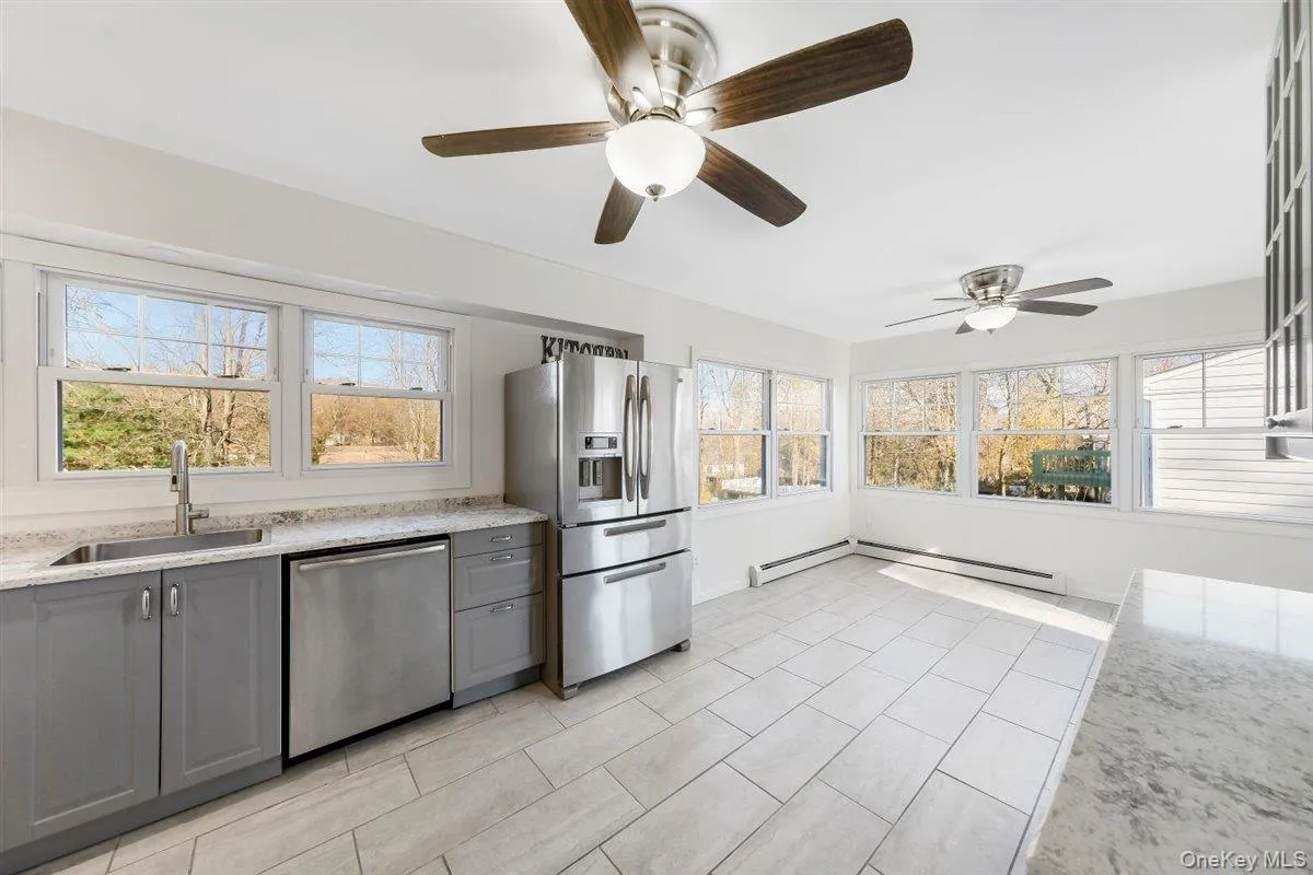 22 Quaker Hill Road, Monroe, NY, 3 Bedrooms Bedrooms, 6 Rooms Rooms,1 BathroomBathrooms,Residential Lease,For Rent,Quaker Hill,0,1046614 22 Quaker Hill Road, Monroe, NY, 3 Bedrooms Bedrooms, 6 Rooms Rooms,1 BathroomBathrooms,Residential Lease,For Rent,Quaker Hill,0,1046614