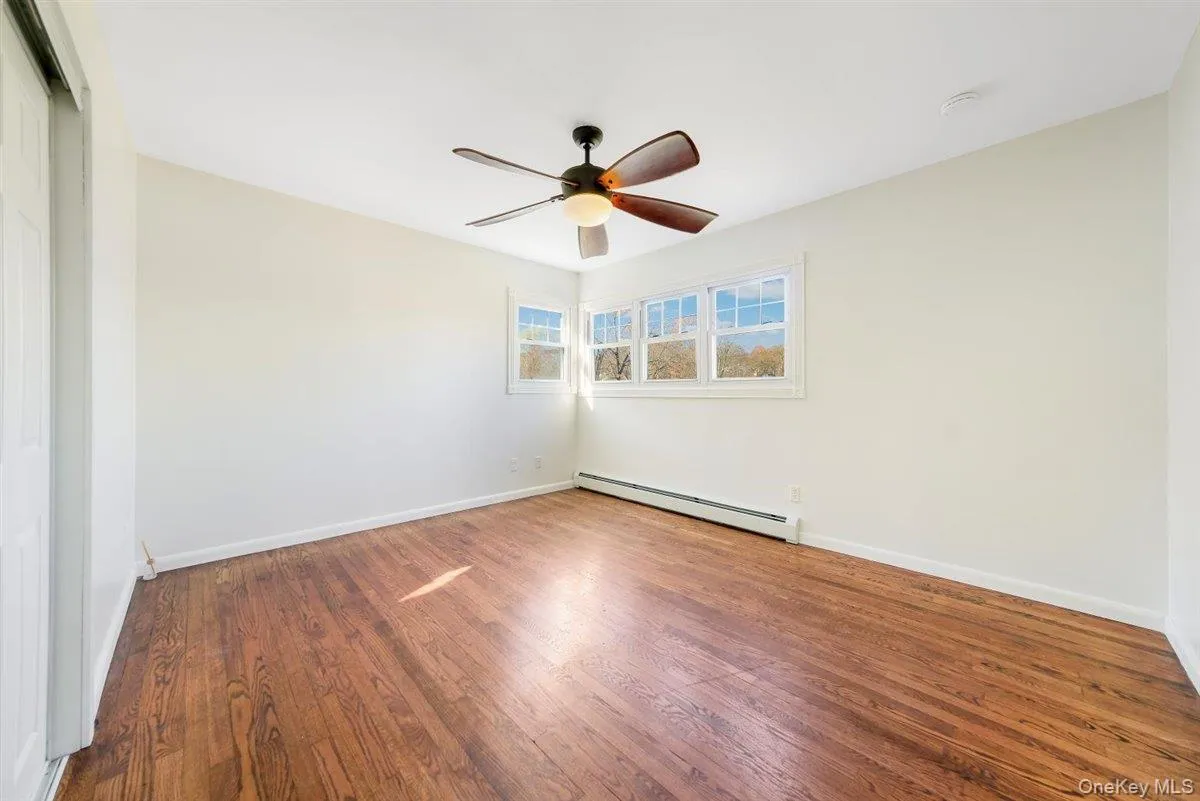 22 Quaker Hill Road, Monroe, NY, 3 Bedrooms Bedrooms, 6 Rooms Rooms,1 BathroomBathrooms,Residential Lease,For Rent,Quaker Hill,0,1046614 22 Quaker Hill Road, Monroe, NY, 3 Bedrooms Bedrooms, 6 Rooms Rooms,1 BathroomBathrooms,Residential Lease,For Rent,Quaker Hill,0,1046614