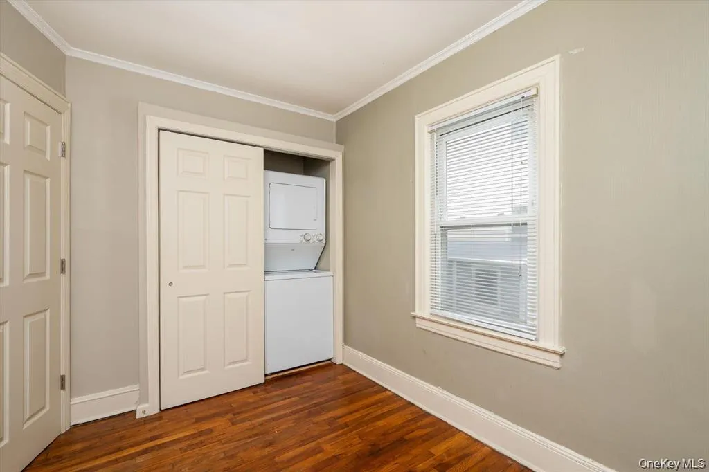 23 Rosebud Avenue, Hempstead, NY, 2 Bedrooms Bedrooms, 6 Rooms Rooms,1 BathroomBathrooms,Residential Lease,For Rent,Rosebud,0,1046619 23 Rosebud Avenue, Hempstead, NY, 2 Bedrooms Bedrooms, 6 Rooms Rooms,1 BathroomBathrooms,Residential Lease,For Rent,Rosebud,0,1046619