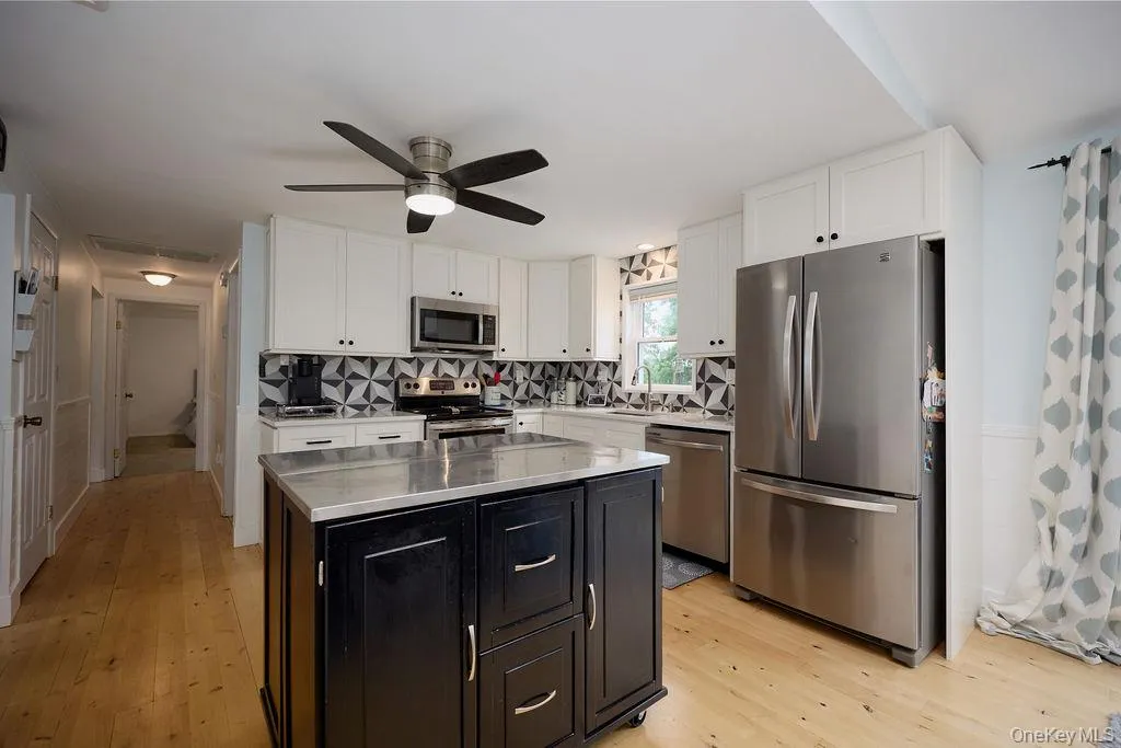 23 Allen Road, Philipstown, NY, 3 Bedrooms Bedrooms, 8 Rooms Rooms,2 BathroomsBathrooms,Residential,For Rent,Allen,0,1046623 23 Allen Road, Philipstown, NY, 3 Bedrooms Bedrooms, 8 Rooms Rooms,2 BathroomsBathrooms,Residential,For Rent,Allen,0,1046623