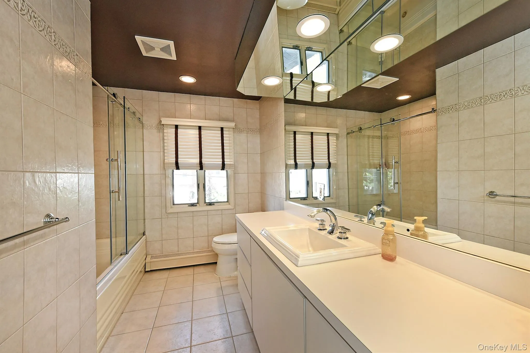 3142 Wynsum Avenue, Hempstead, NY, 4 Bedrooms Bedrooms, 8 Rooms Rooms,2 BathroomsBathrooms,Residential,For Rent,Wynsum,0,1046624 3142 Wynsum Avenue, Hempstead, NY, 4 Bedrooms Bedrooms, 8 Rooms Rooms,2 BathroomsBathrooms,Residential,For Rent,Wynsum,0,1046624