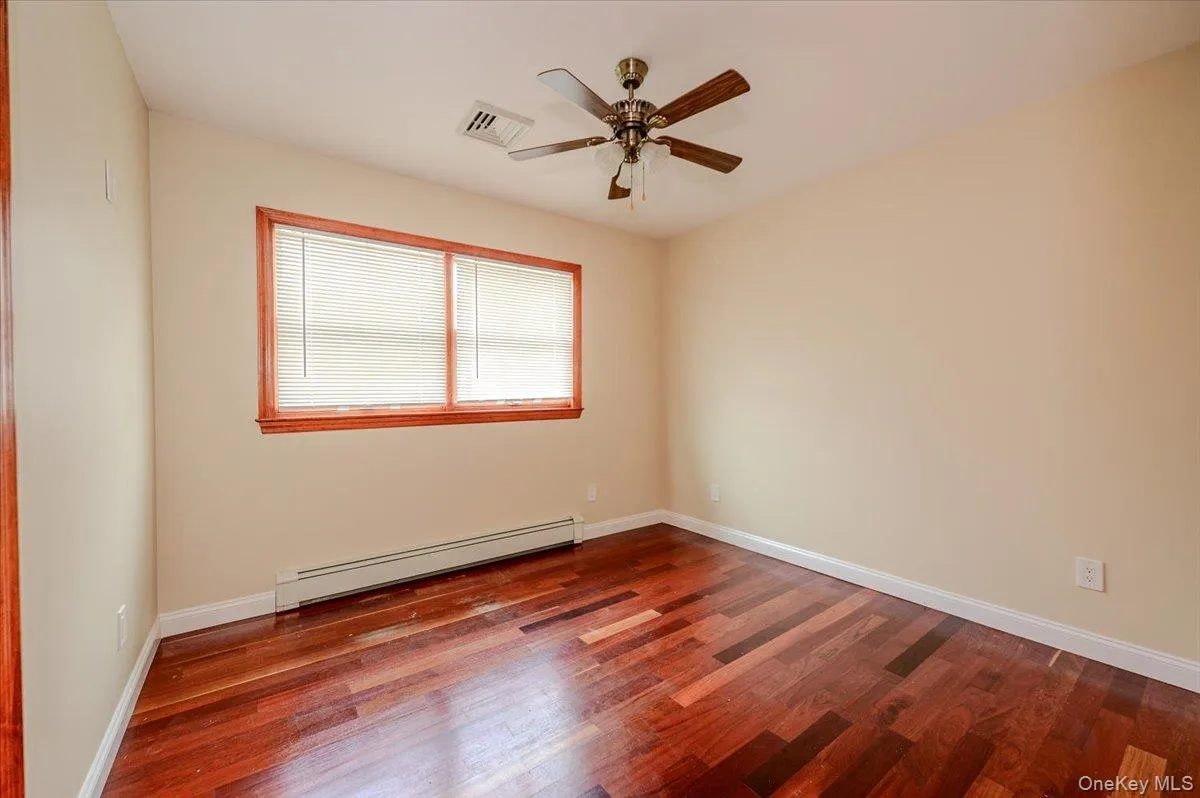 2664 Grayson Drive, Hempstead, NY, 4 Bedrooms Bedrooms, 6 Rooms Rooms,3 BathroomsBathrooms,Residential,For Rent,Grayson,0,1046626 2664 Grayson Drive, Hempstead, NY, 4 Bedrooms Bedrooms, 6 Rooms Rooms,3 BathroomsBathrooms,Residential,For Rent,Grayson,0,1046626