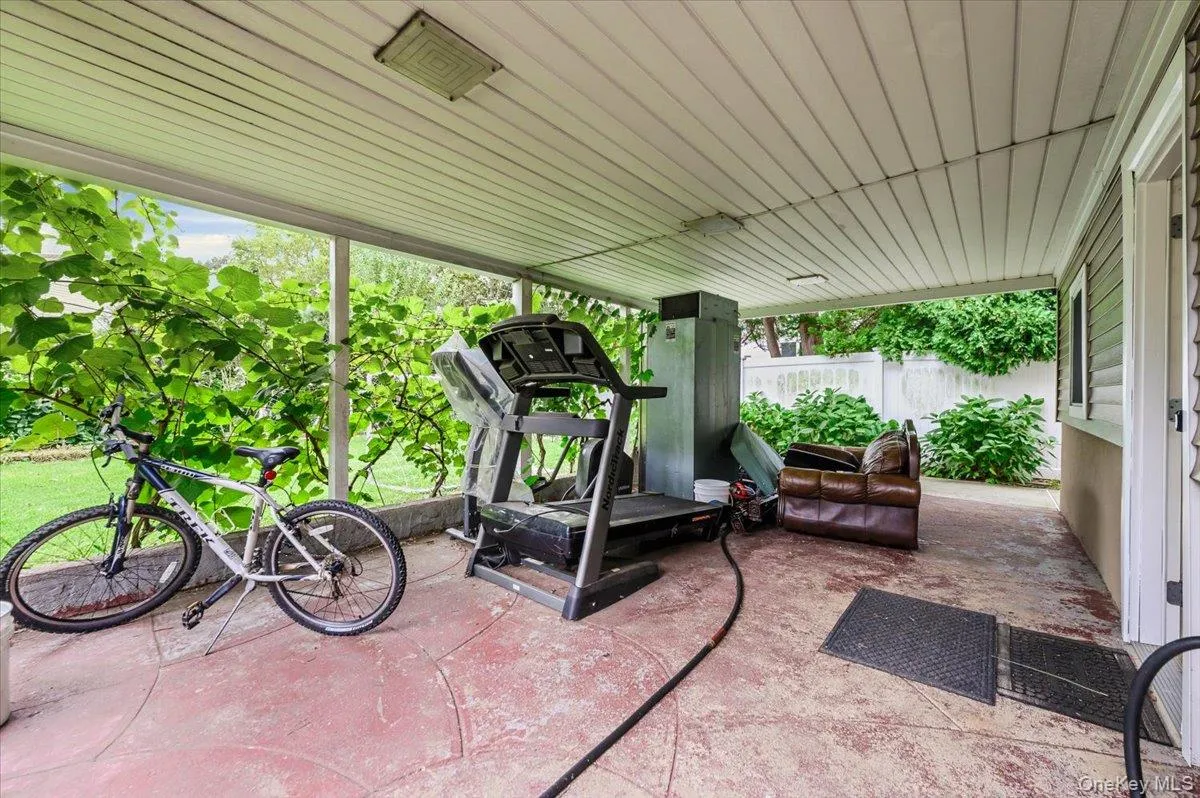 2664 Grayson Drive, Hempstead, NY, 4 Bedrooms Bedrooms, 6 Rooms Rooms,3 BathroomsBathrooms,Residential,For Rent,Grayson,0,1046626 2664 Grayson Drive, Hempstead, NY, 4 Bedrooms Bedrooms, 6 Rooms Rooms,3 BathroomsBathrooms,Residential,For Rent,Grayson,0,1046626