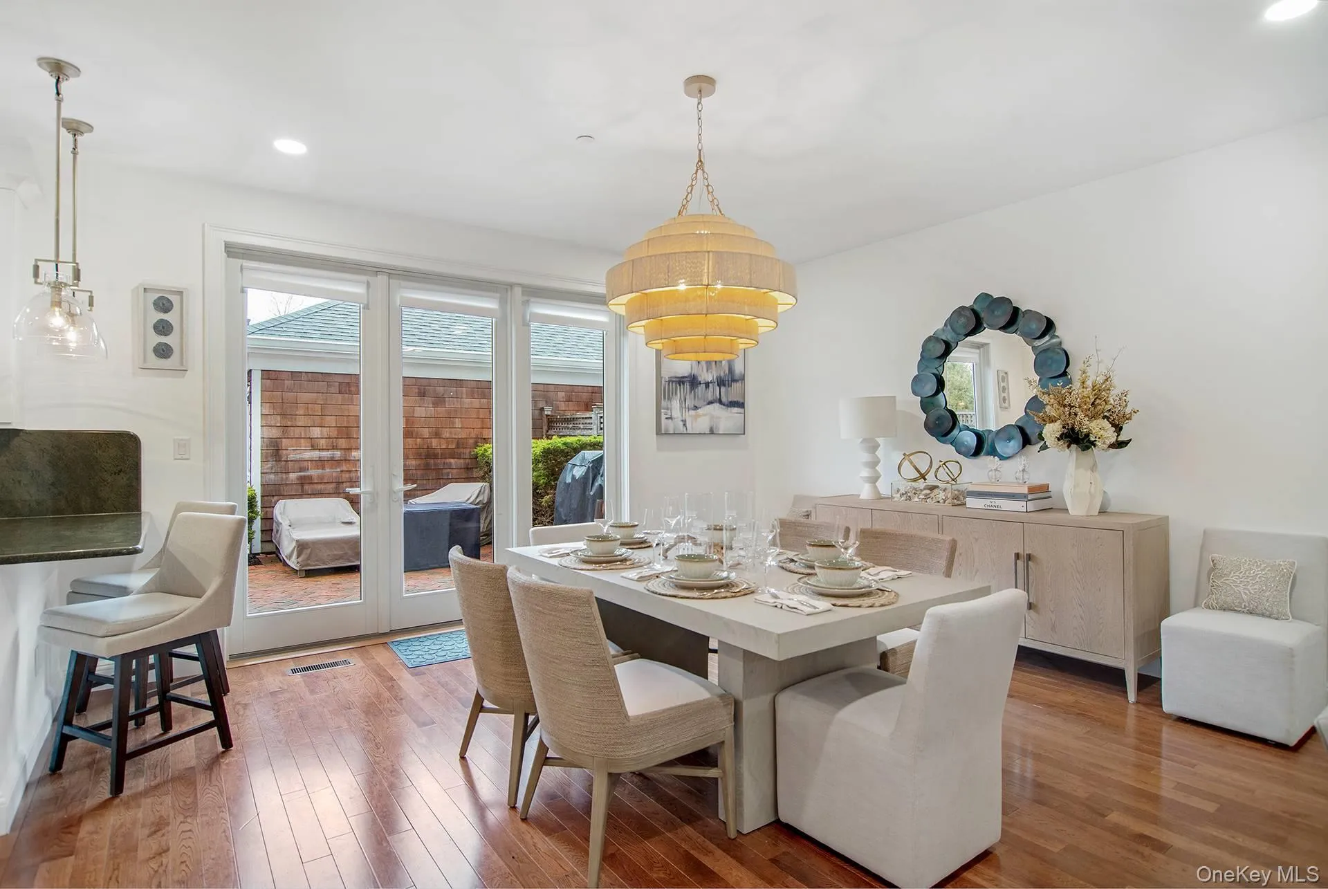 28 Andrew Court, Southampton, NY, 3 Bedrooms Bedrooms, 7 Rooms Rooms,3 BathroomsBathrooms,Residential,For Rent,Andrew Court,0,1046627 28 Andrew Court, Southampton, NY, 3 Bedrooms Bedrooms, 7 Rooms Rooms,3 BathroomsBathrooms,Residential,For Rent,Andrew Court,0,1046627