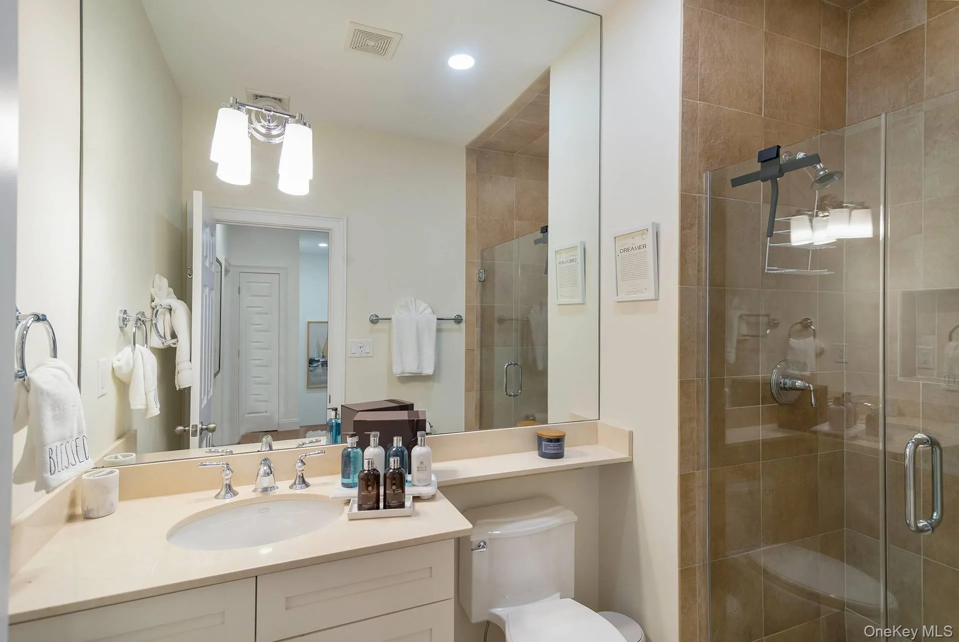 28 Andrew Court, Southampton, NY, 3 Bedrooms Bedrooms, 7 Rooms Rooms,3 BathroomsBathrooms,Residential,For Rent,Andrew Court,0,1046627 28 Andrew Court, Southampton, NY, 3 Bedrooms Bedrooms, 7 Rooms Rooms,3 BathroomsBathrooms,Residential,For Rent,Andrew Court,0,1046627