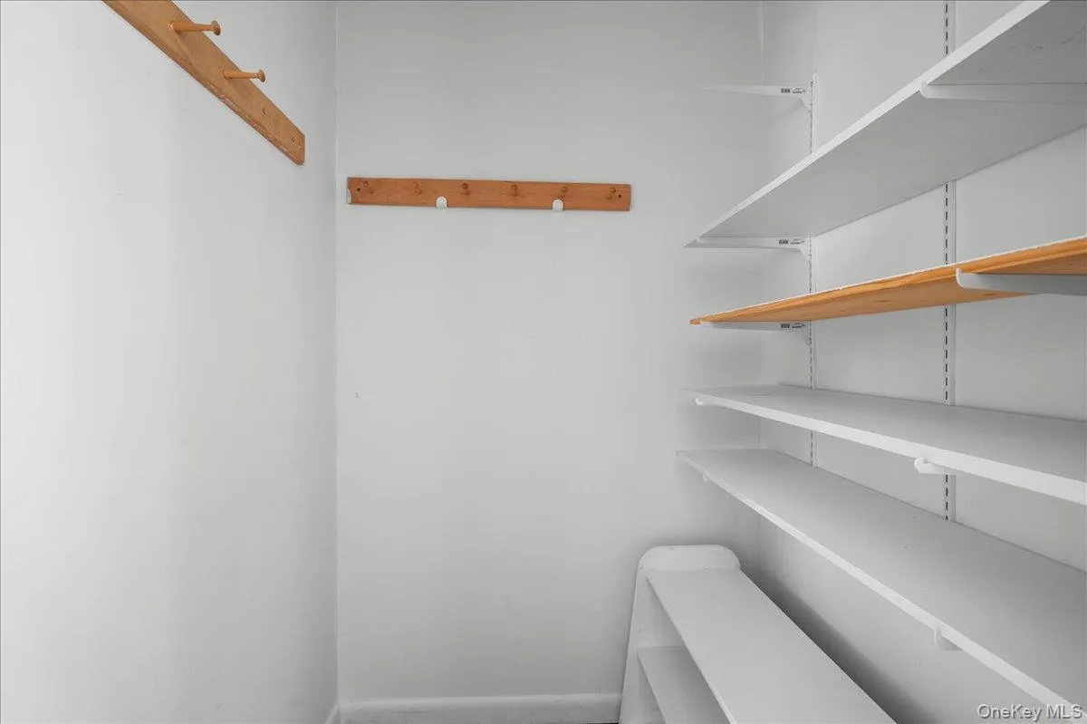284 Park Avenue, Harrison, NY, 3 Bedrooms Bedrooms, 5 Rooms Rooms,1 BathroomBathrooms,Residential Lease,For Rent,Park,0,1046628 284 Park Avenue, Harrison, NY, 3 Bedrooms Bedrooms, 5 Rooms Rooms,1 BathroomBathrooms,Residential Lease,For Rent,Park,0,1046628